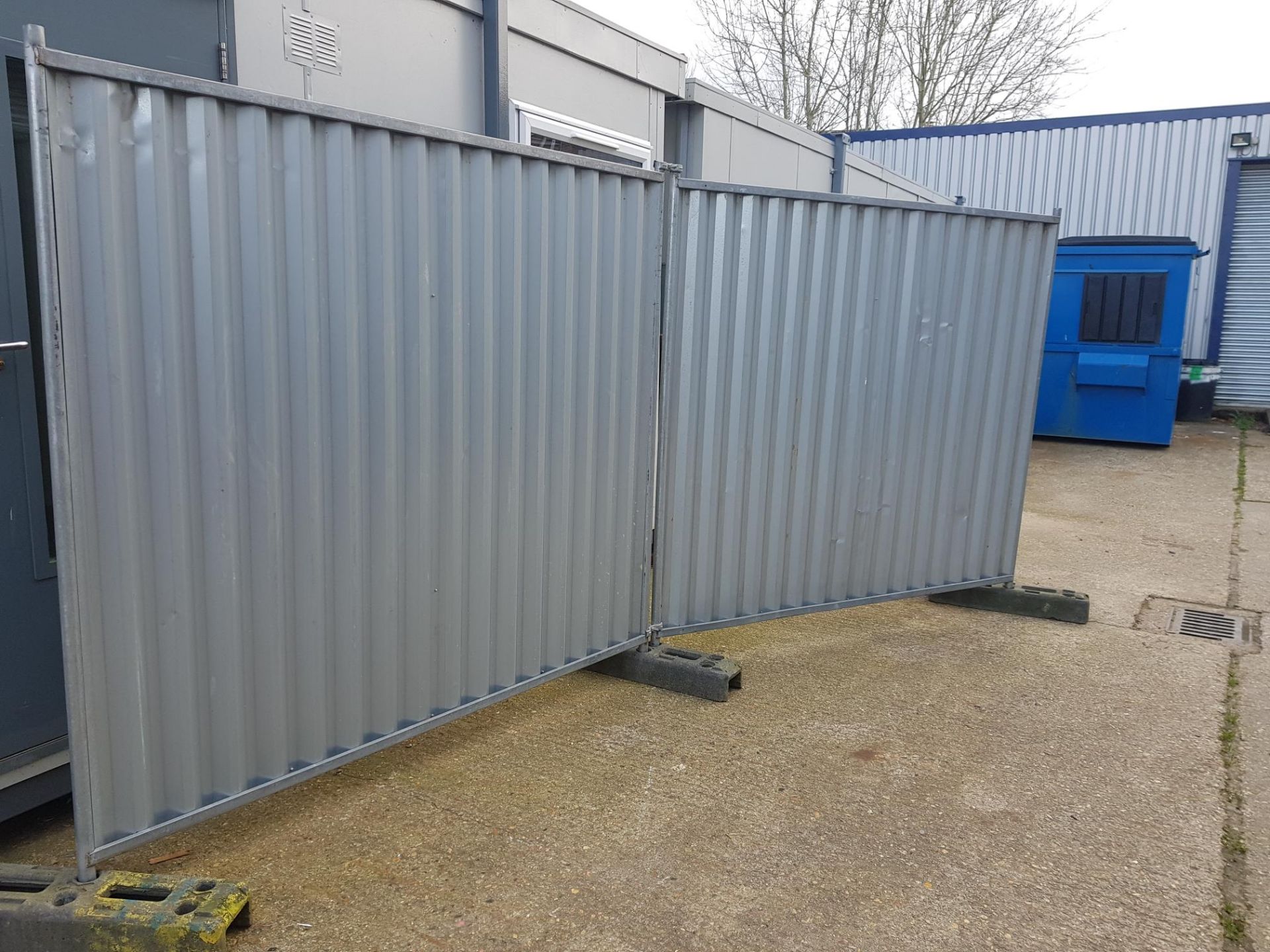 77 x Steel Hoarding Temporary Site Fencing Panels Galvanised (size: approx. 2.1m x 2.0m high) No - Image 3 of 3