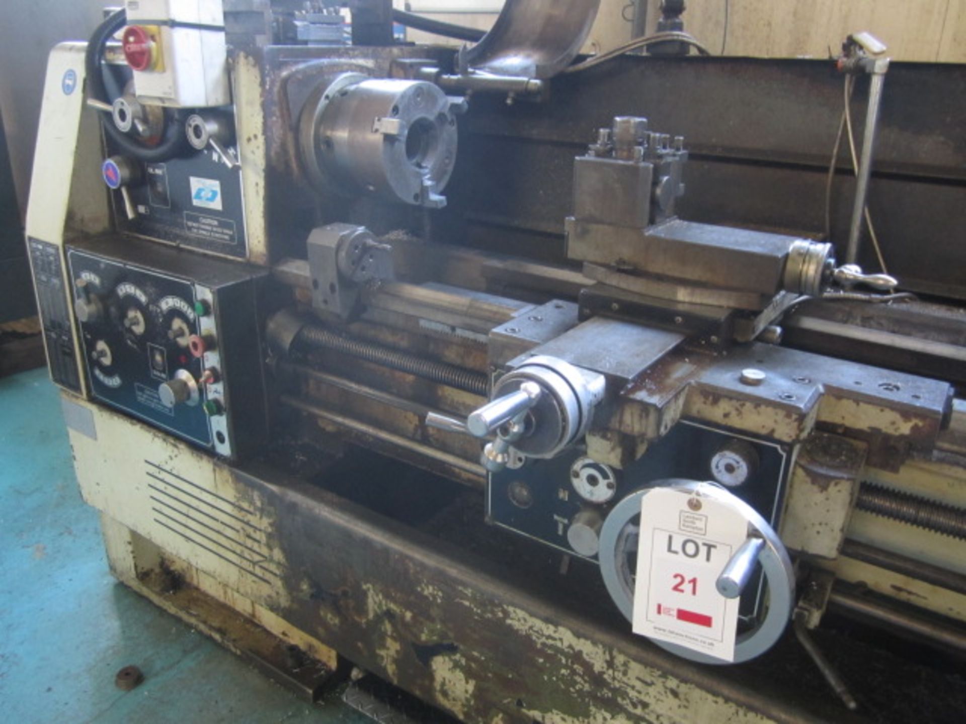 Unbadged model 410 SS & SC gapbed centre lathe, 410mm swing x 1200mm bc, 3 jaw chuck, QCTP and 2 - Image 4 of 5