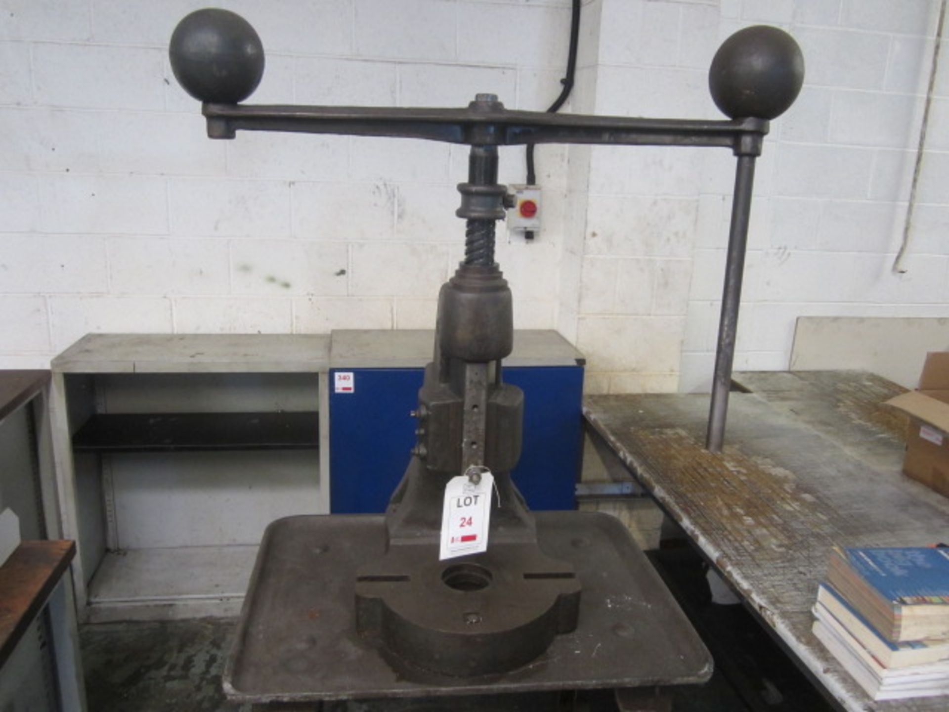 Denbigh No 6 hand screw flypress, on stand - Image 2 of 2