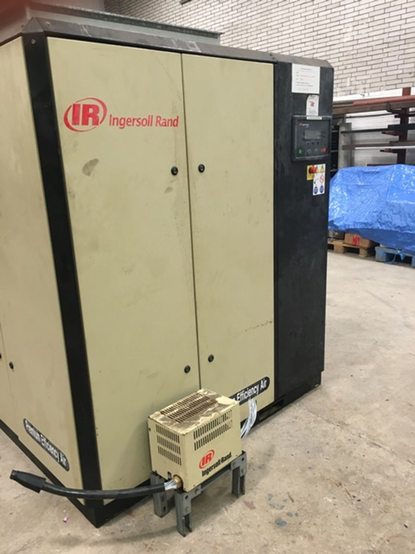 Ingersol Rand Nirvana 37 Variable speed drive. 37 kW, 2007, 39378 hours, 227 cfm - Image 7 of 7