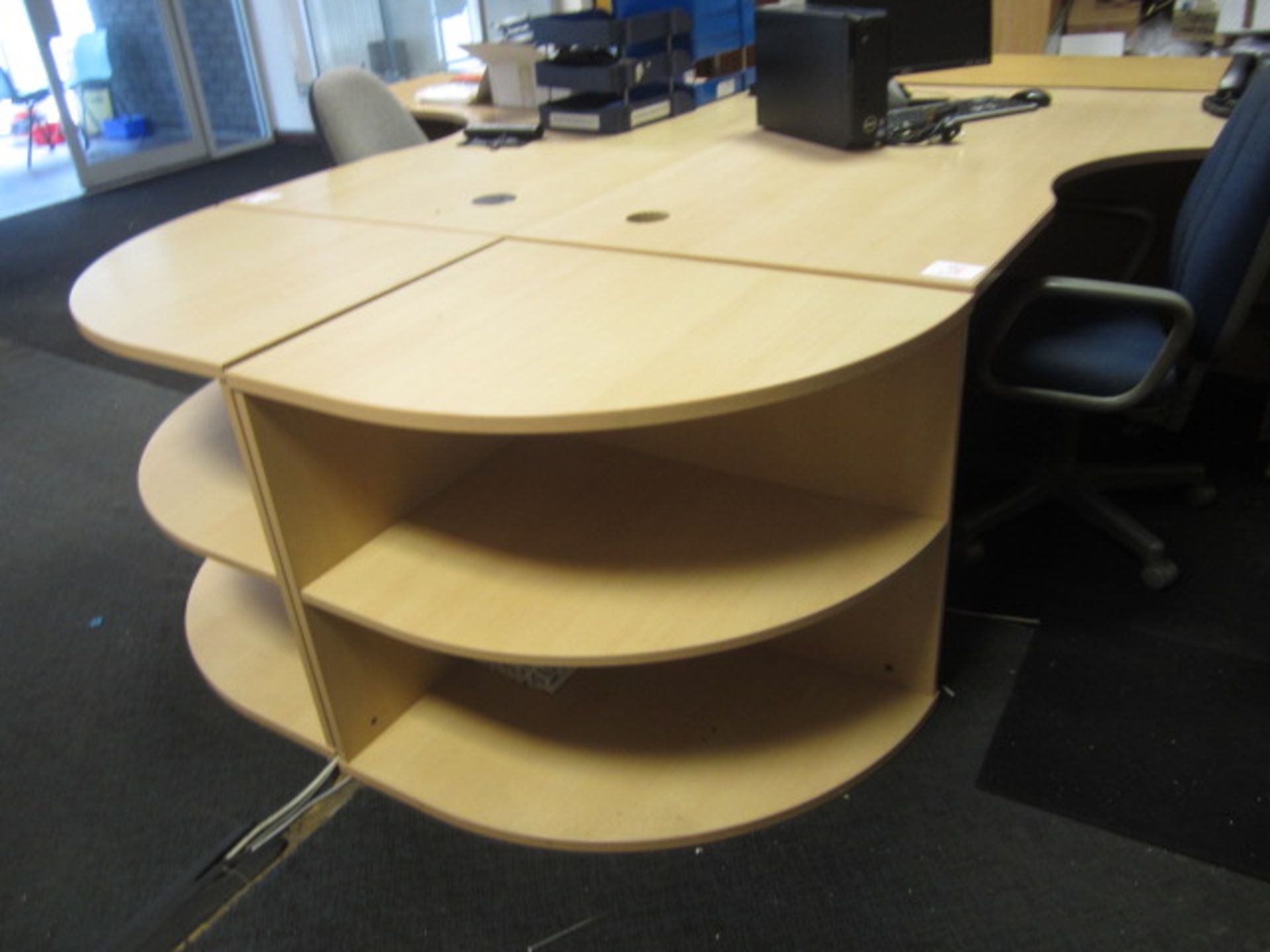 Two light oak effect L shape office desks, two light oak effect 3-drawer pedestal units, two light - Image 3 of 4