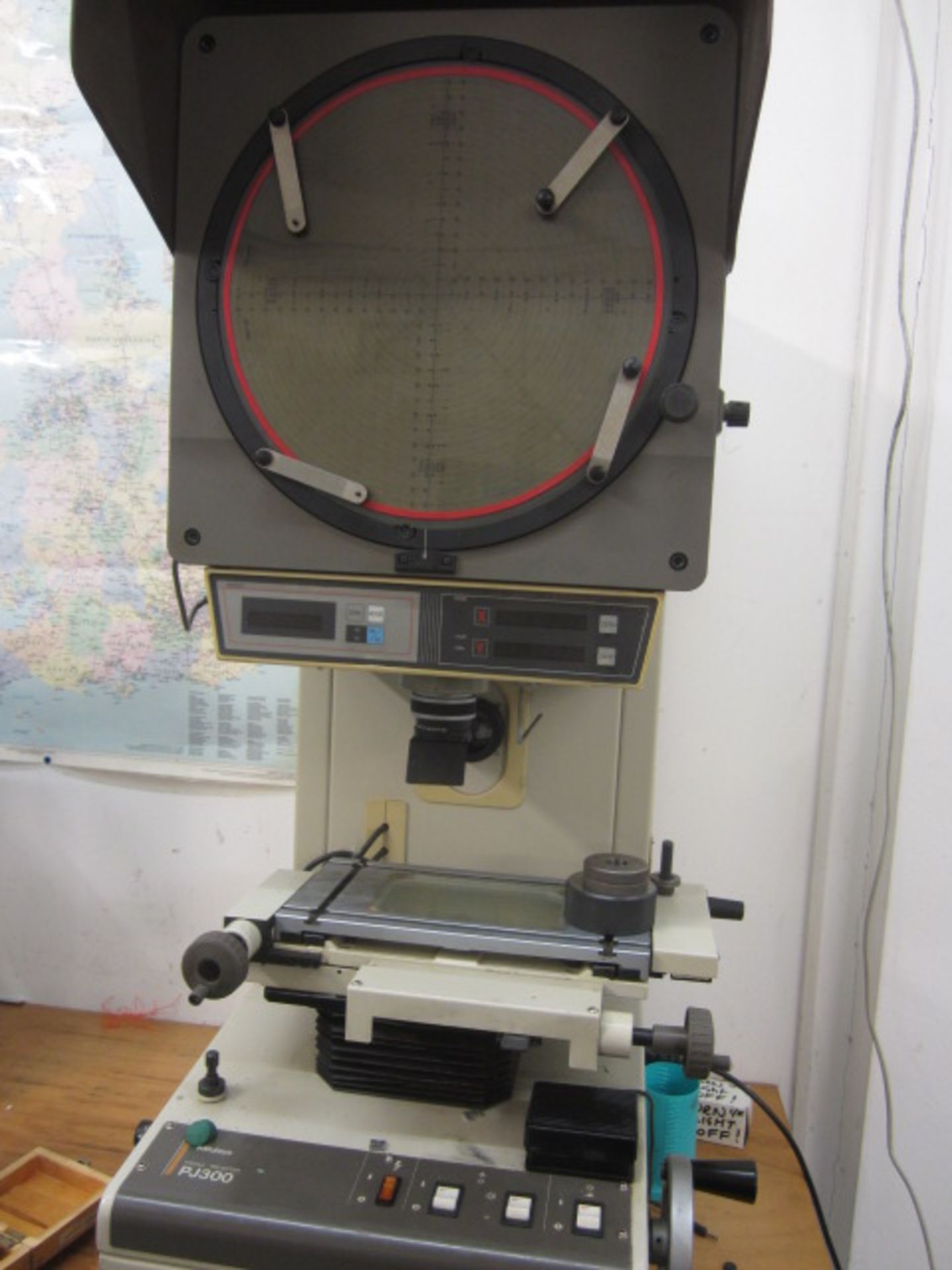 Mitutoyo PJ300 profile projector, serial no: 580252 - Image 3 of 4