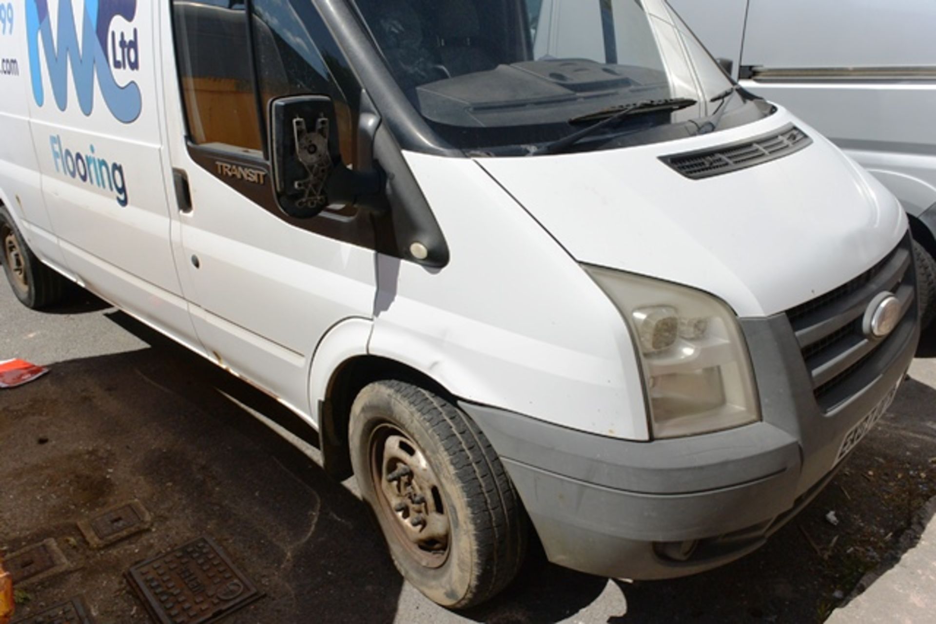 Ford Transit 100 T350, RWD, 2402cc diesel panel van, reg no: EX07 OFS, mileage circa 226,000, MOT:.. - Image 4 of 11