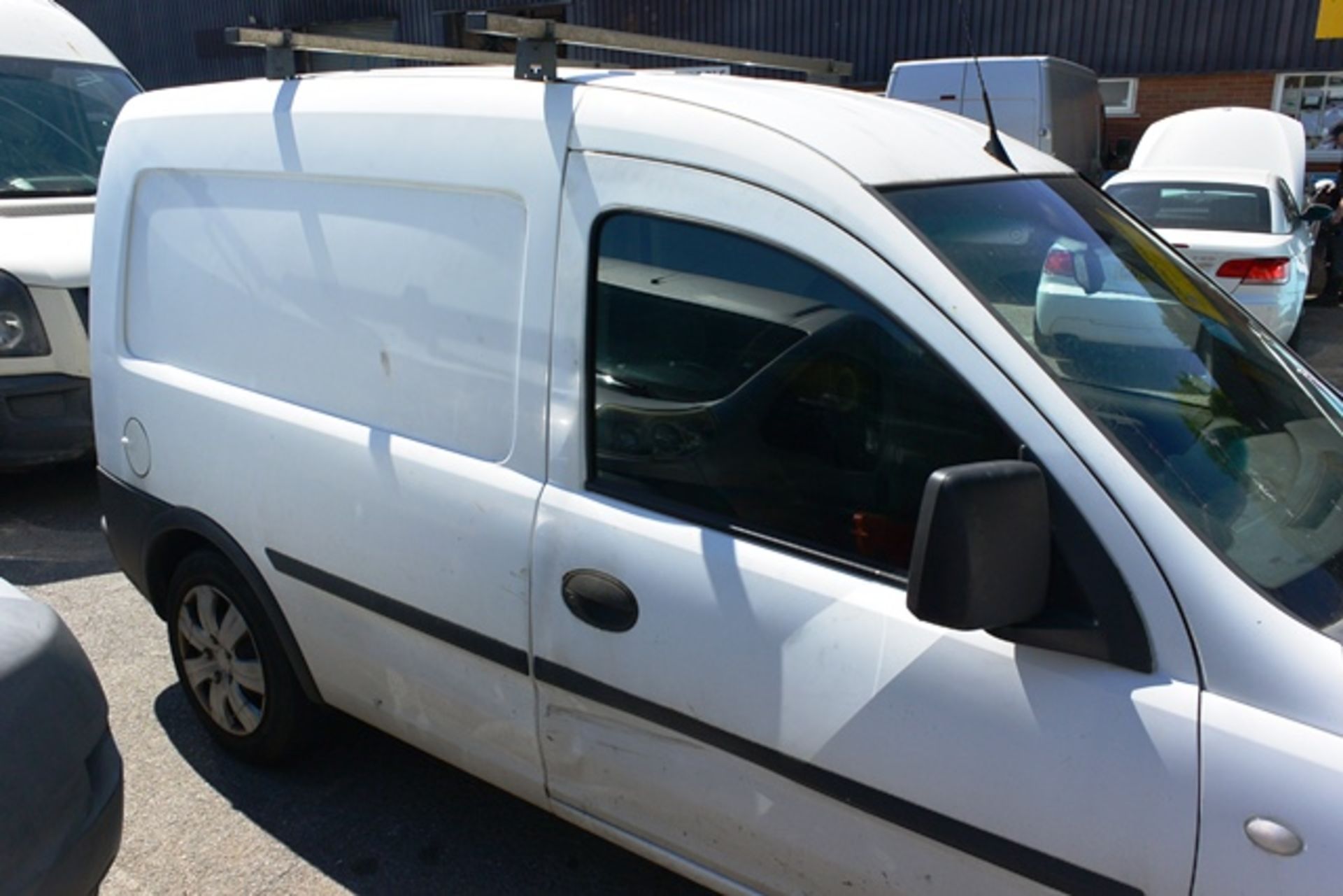 Vauxhall combo 2000 CDTi, 1248cc diesel car derived van, reg no: WP56 UVD, mileage circa 120,500,... - Image 3 of 10