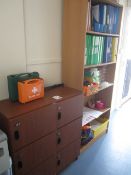 Wood effect 6 door personnel lockers, 5 shelf bookcase. Located at main schoolPlease note: This lot,