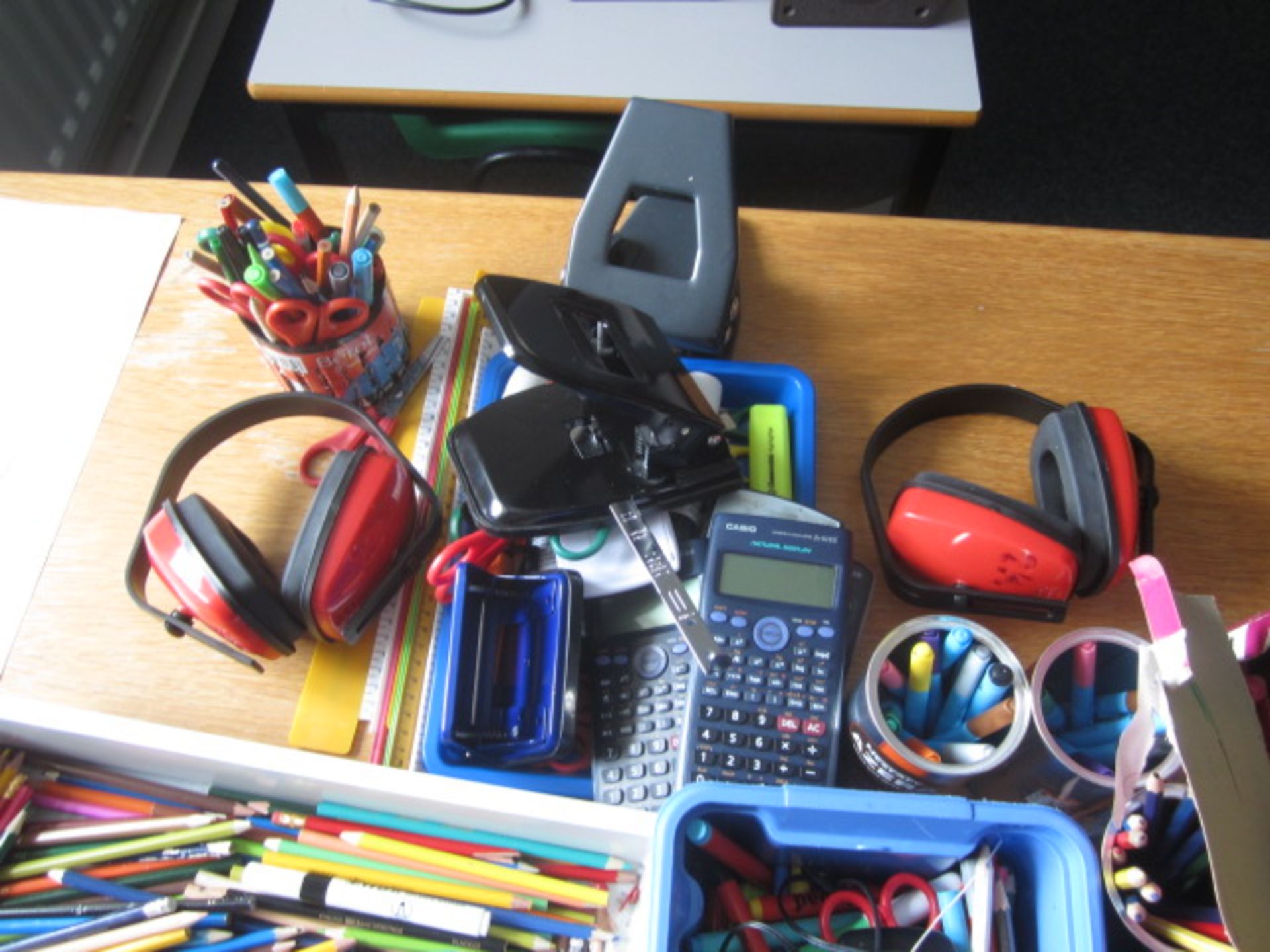 Assorted sundries including calculators, pens, pencils, hole punches, ruler etc. Located at main - Image 2 of 4