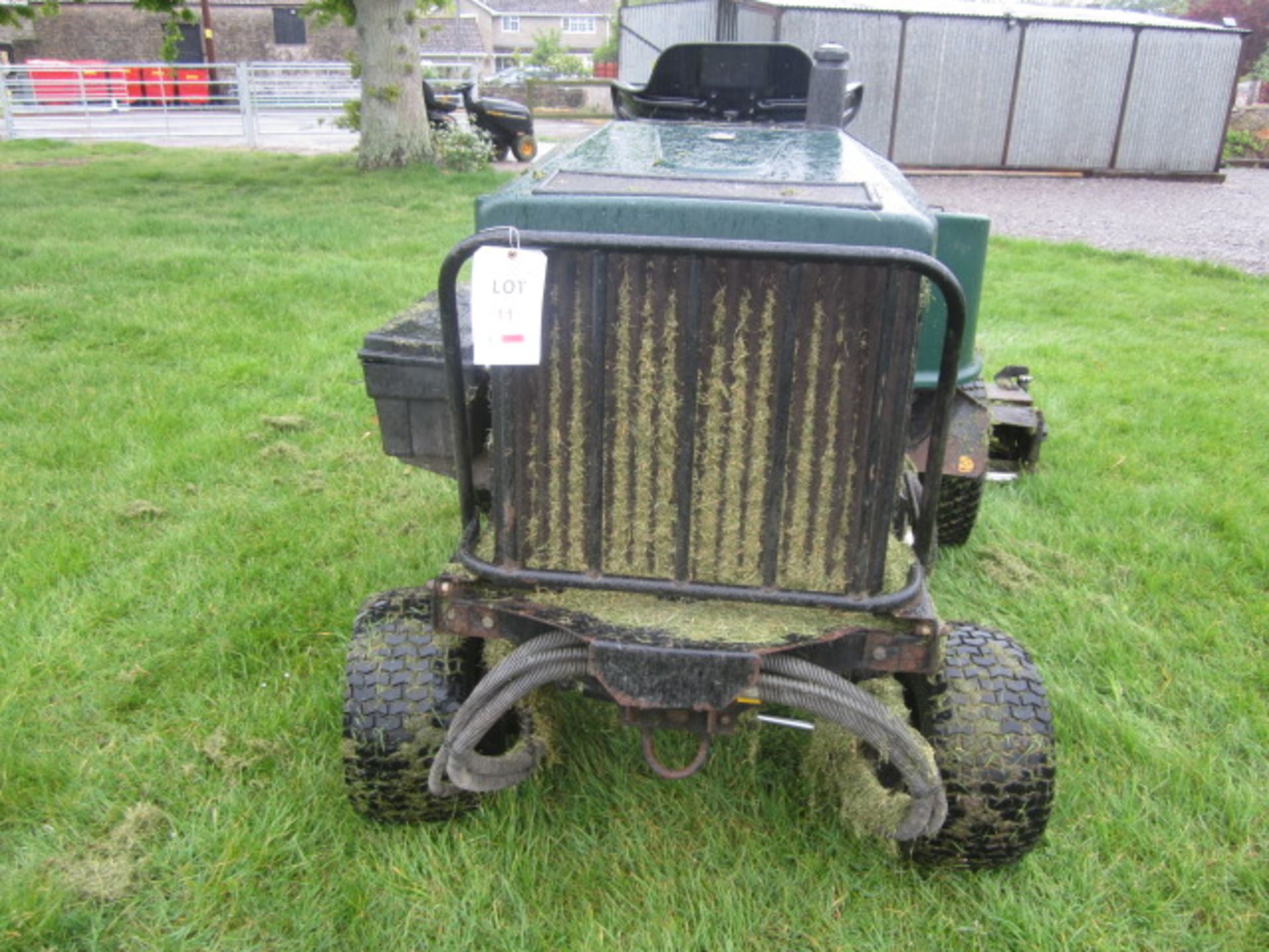 Hayter LT324 diesel ride on mower (2004). Located at main schoolPlease note: This lot, for VAT - Image 4 of 6