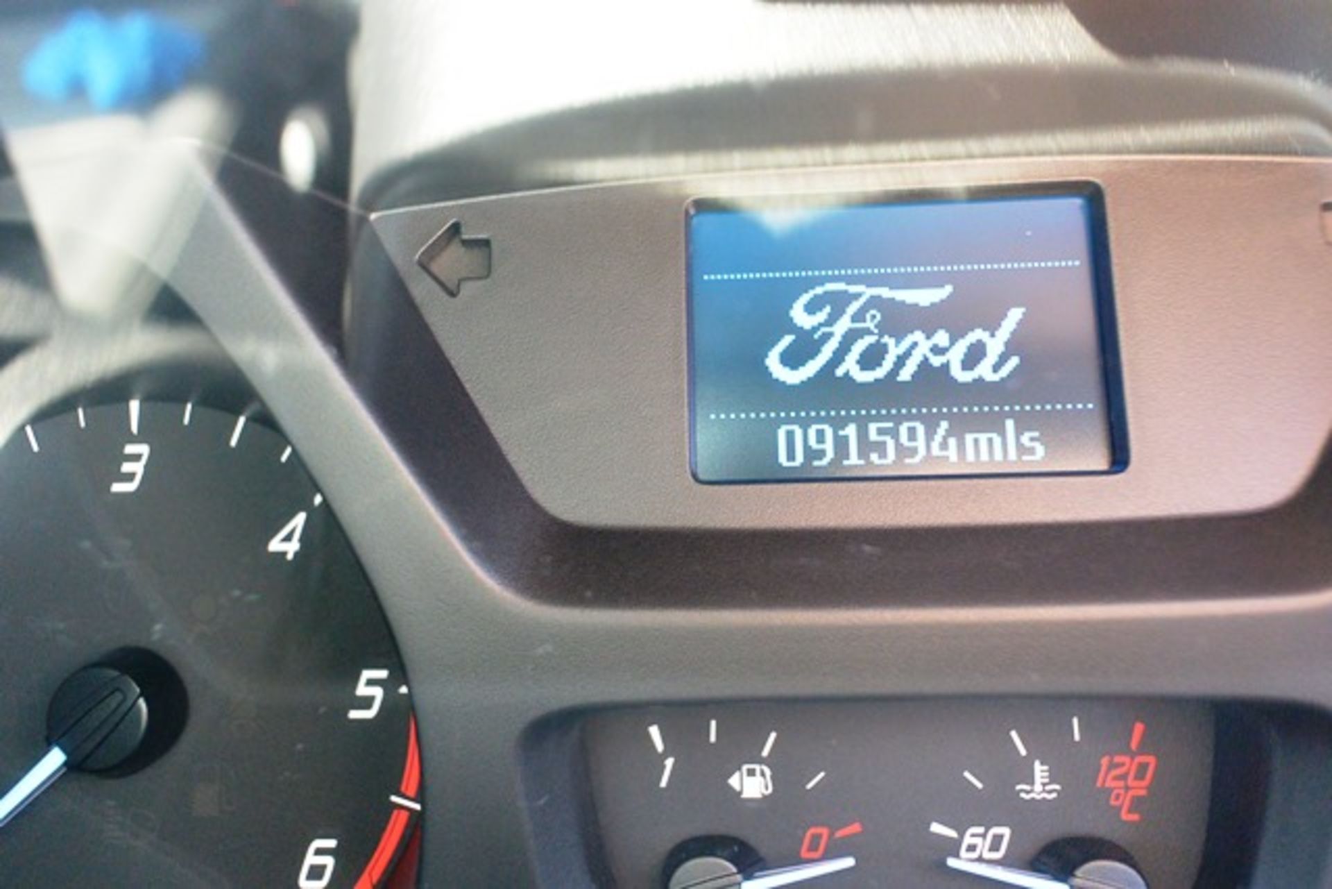 Ford Tourneo Custom 300 Ltd E-Tech minibus, 125bhp, 2.2D, Registration: CK15 HGG, Recorded mileage: - Image 7 of 10