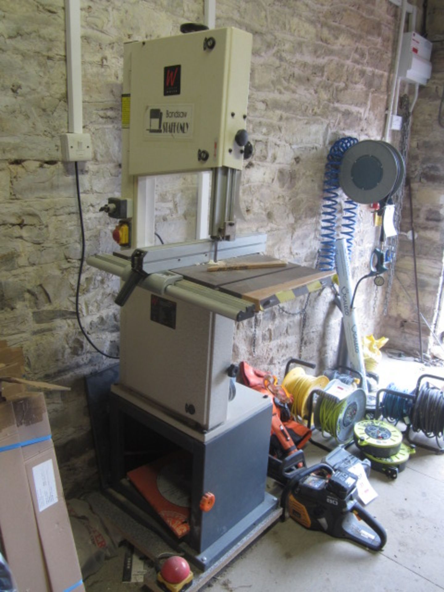 Axminster bandsaw, model AWE SB5, part no. 200434 (2003). Located at main schoolPlease note: This - Image 2 of 3