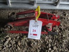 TUM trolley jack, assorted spanners, grease gun. Located at main schoolPlease note: This lot, for