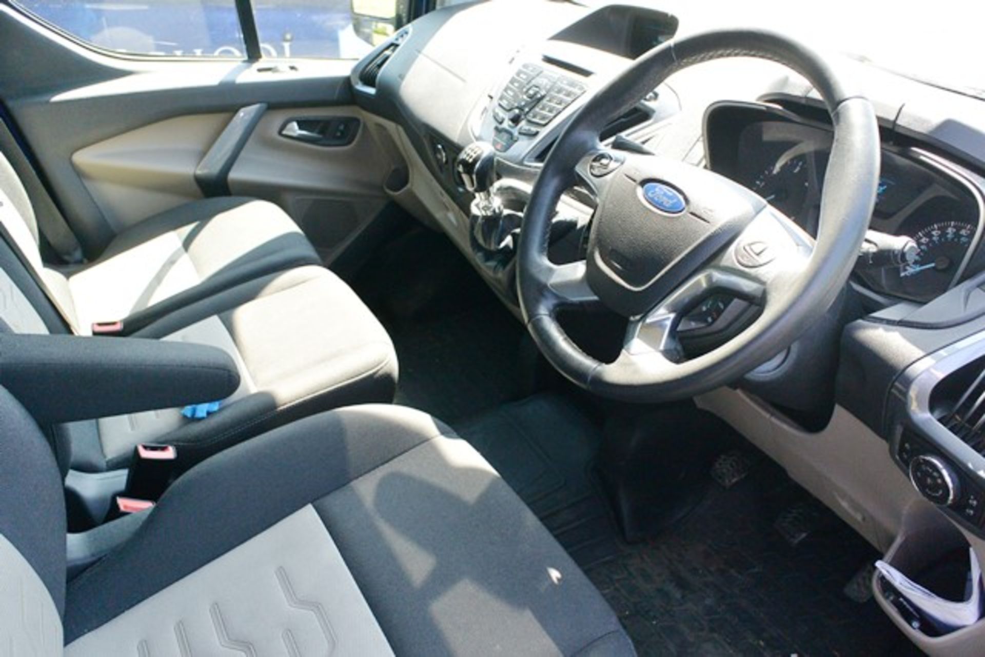 Ford Tourneo Custom 300 Ltd E-Tech minibus, 125bhp, 2.2D, Registration: CK15 HGG, Recorded mileage: - Image 8 of 10