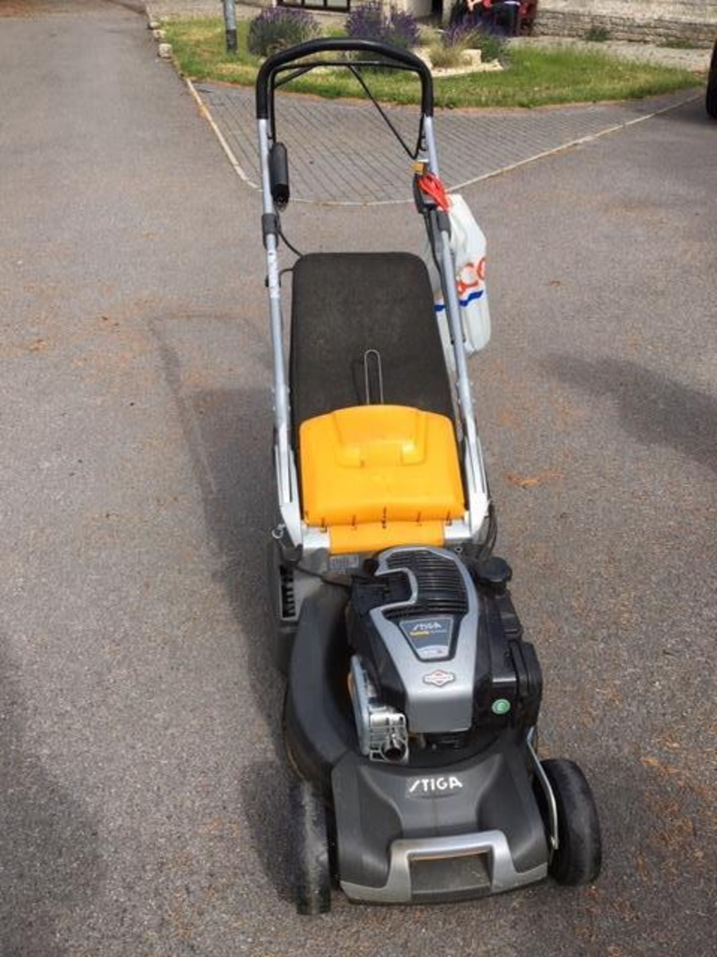 Tiga Twinclip 50 SVE-R-B pedestrian petrol mower. Located at main schoolPlease note: This lot, for