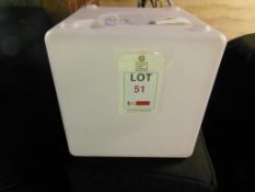 6 Lumaform LED cube stools each with cover, cable a remote control