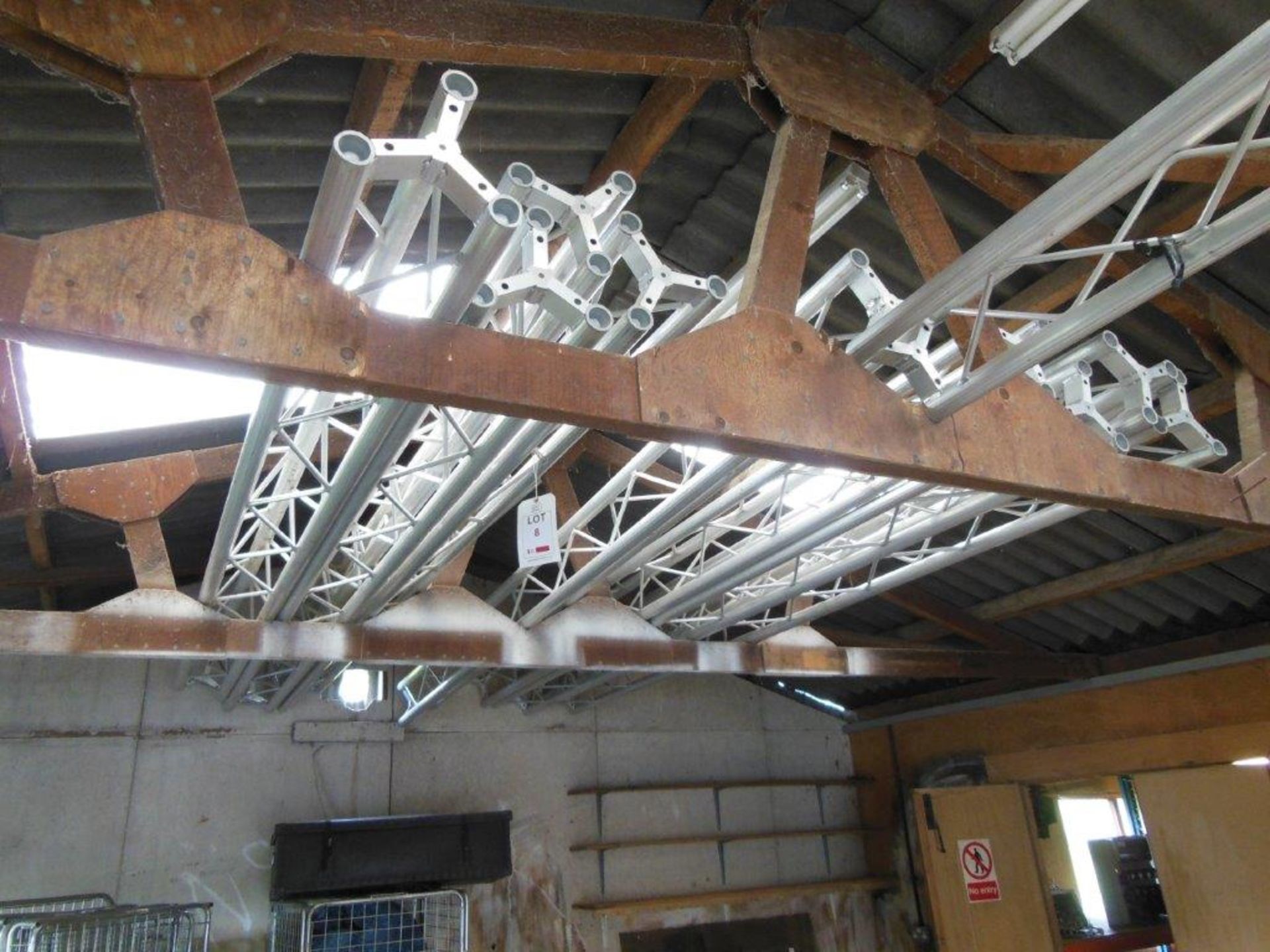 10 Metalworx alloy light trusses each 4m long