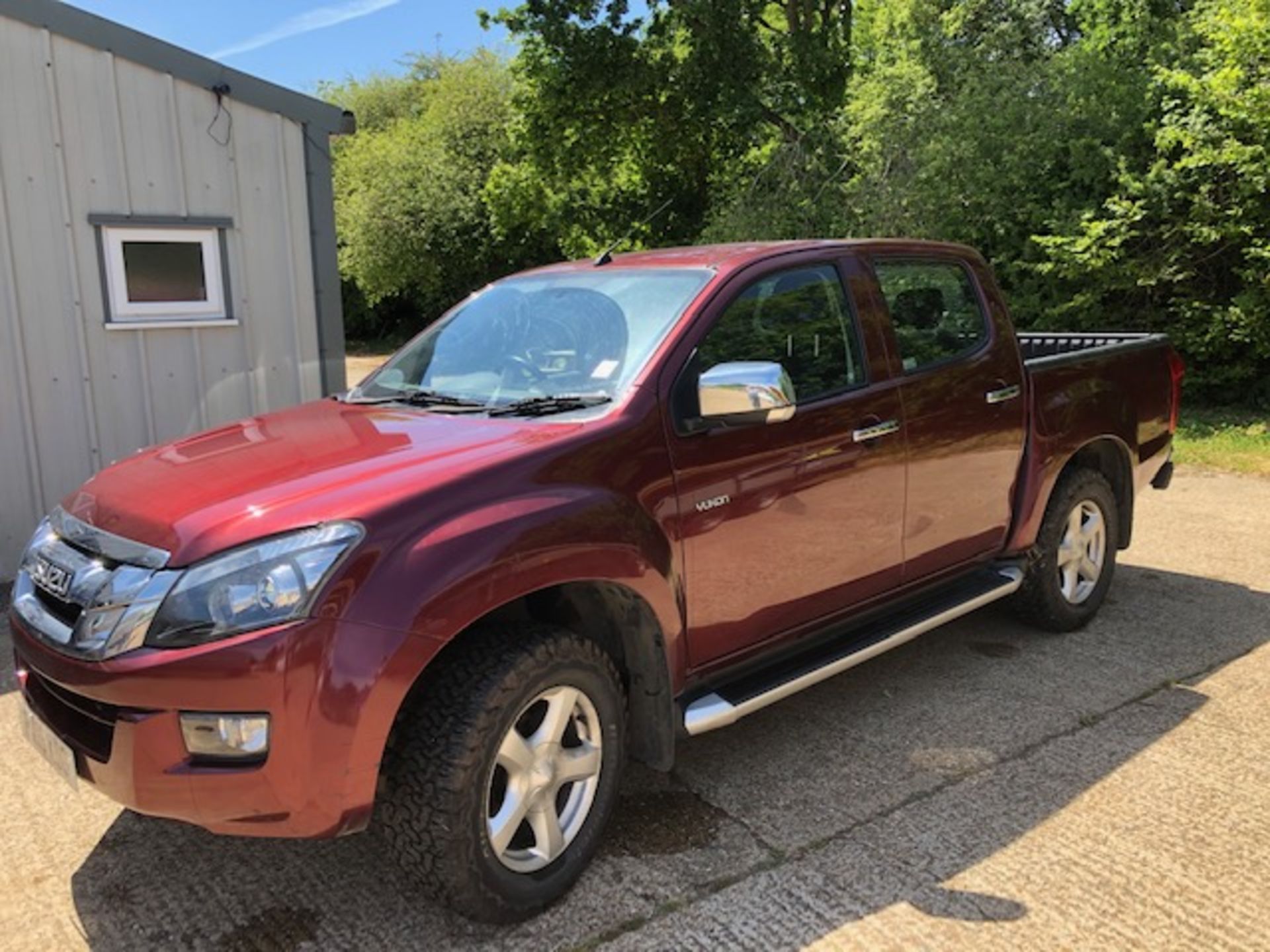 Isuzu D-Max Yukon twin turbo manual diesel double cab pick up, 2499cc Registration No. PX15 KDO 88, - Image 3 of 12