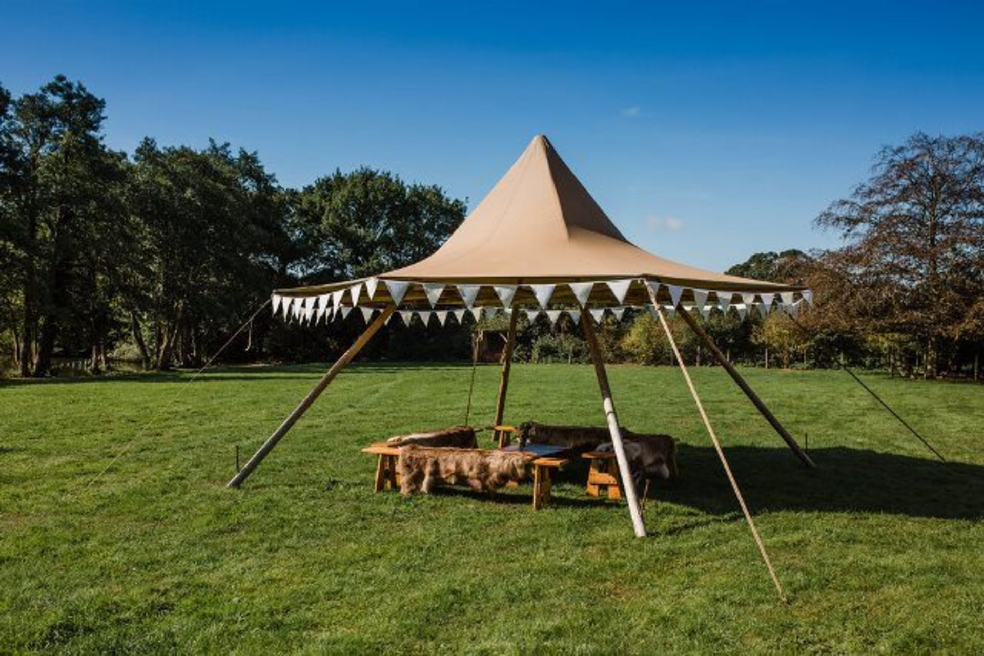 Tentipi Nimbus 16 Tipi (Canvas unused) set comprising canvas, poles & hardware box with all fittings - Image 5 of 5