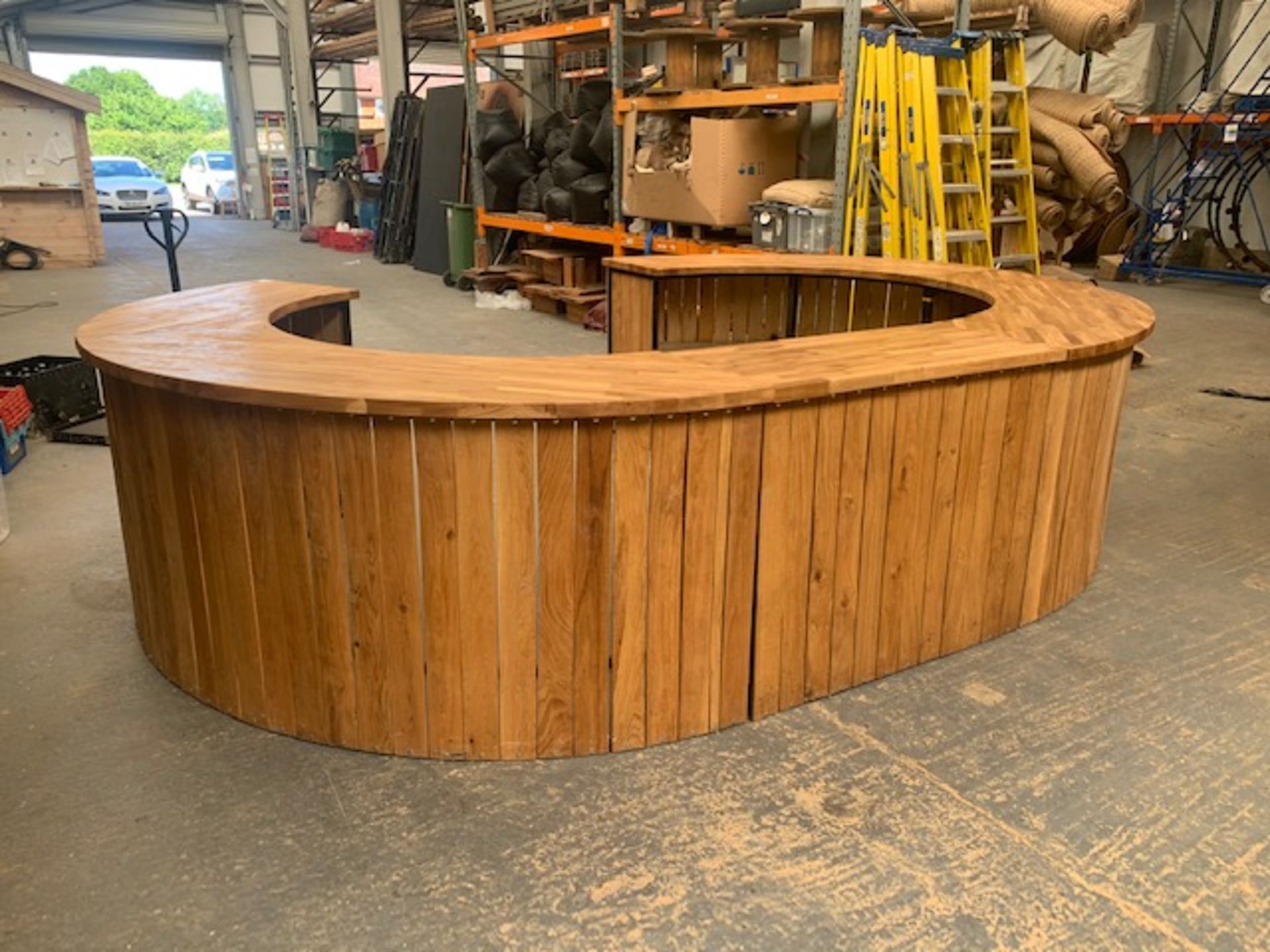 Circular or Oblong 5 section oak top events bar circular Size L 3100mm W 3100mm H 1050mm Oblong Size - Image 3 of 7