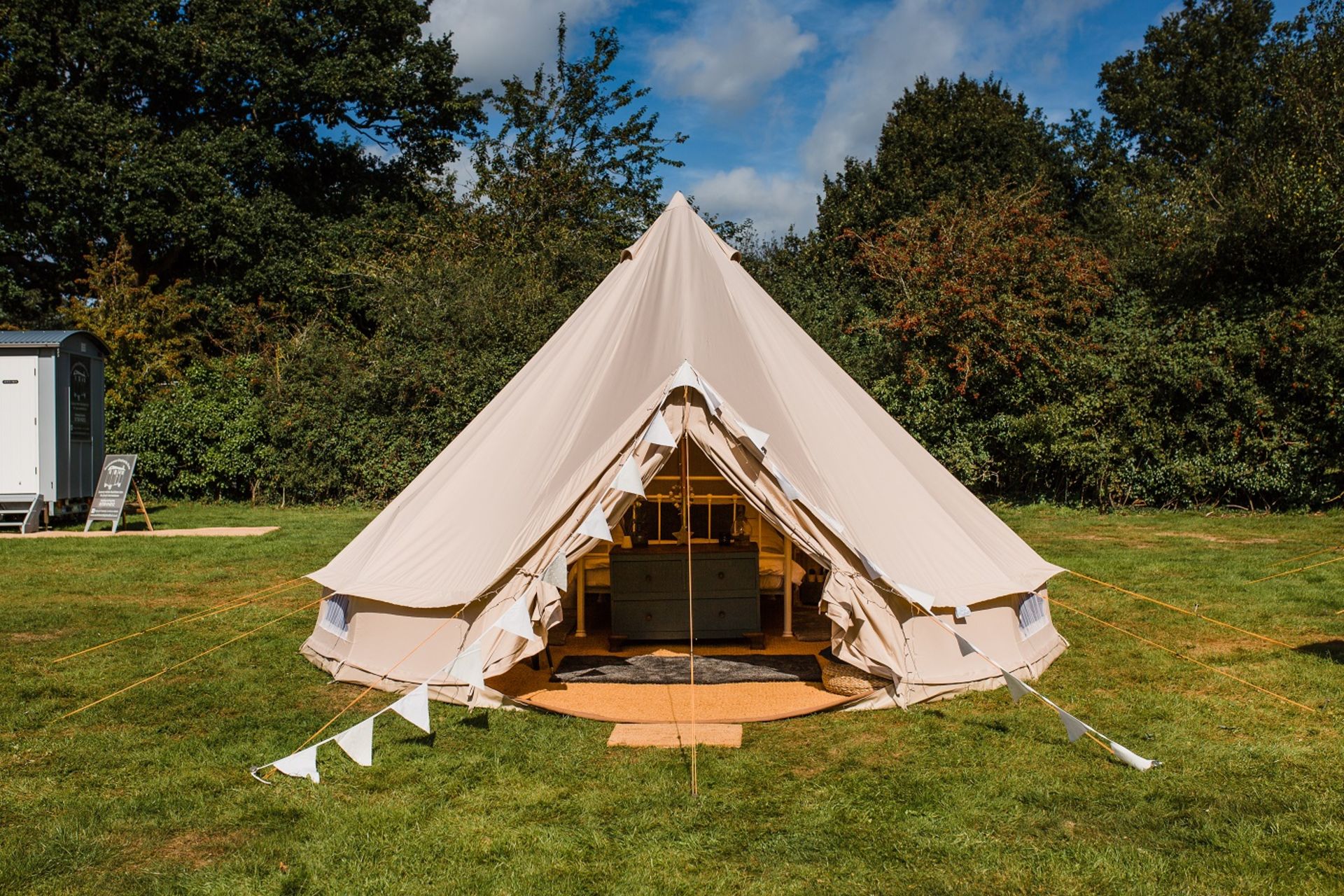 Two SoulPad 5000 Hybrid Bell Tent c/w 4 x Coconut Floor Matting * Please note one of these Bell t - Image 2 of 3