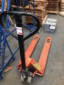 2500Kg Pallet Truck * Collection last day of sale Tuesday 30th June 2020