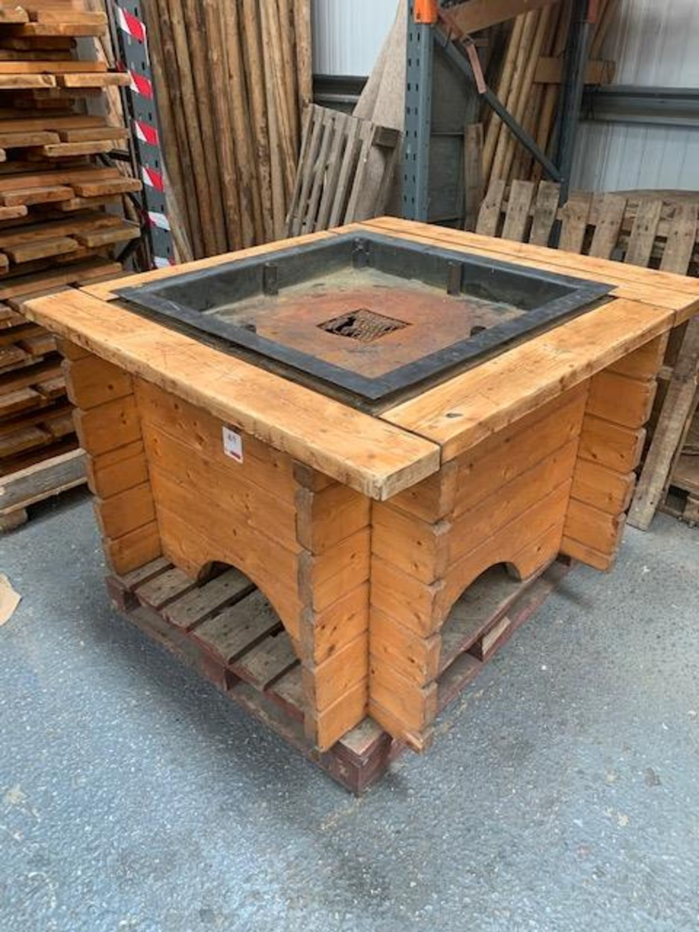 Solid Oak fire pit c/w ash collection tray L 1350mm W 1200mm H 760mm - Image 2 of 4