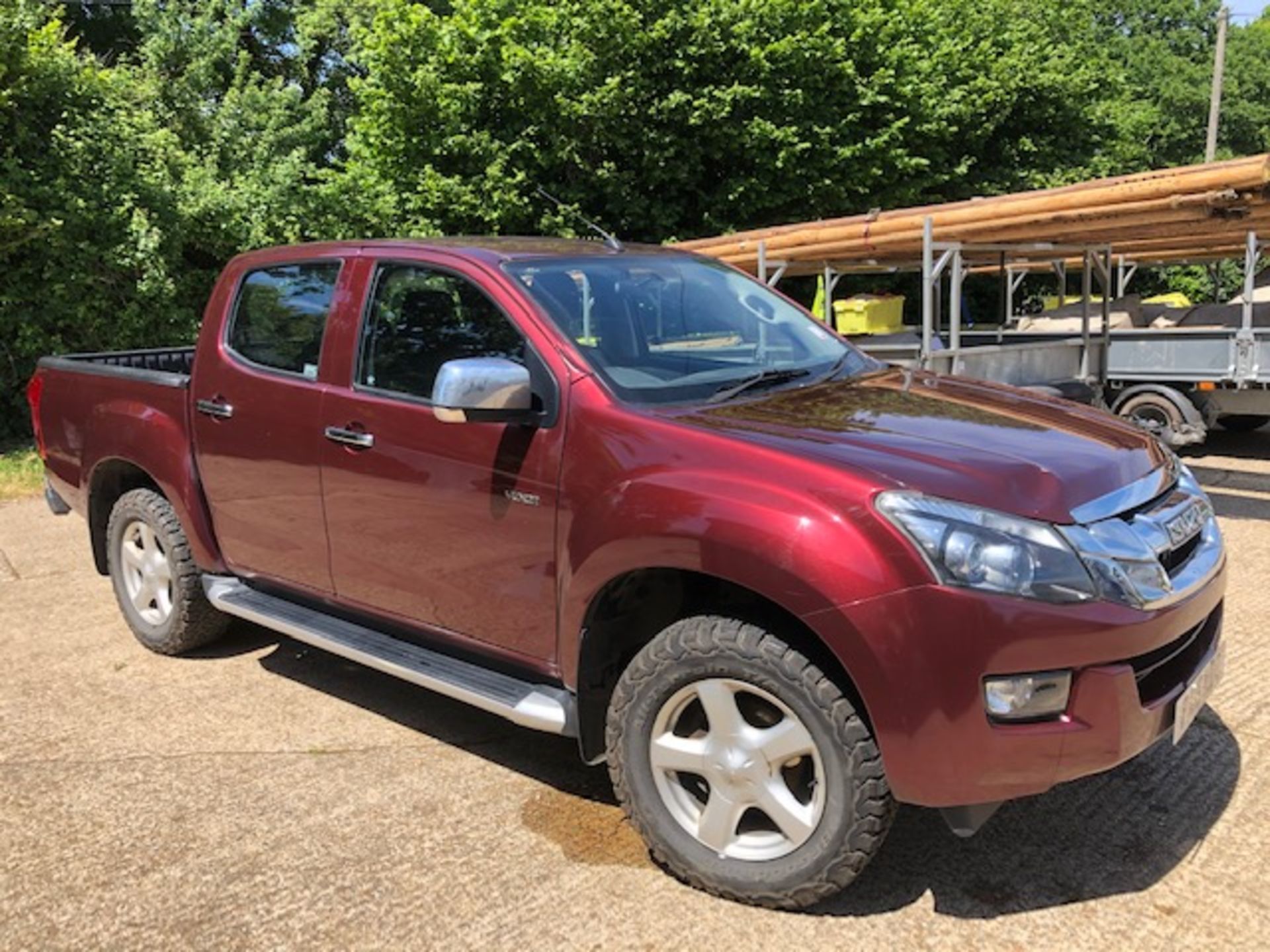 Isuzu D-Max Yukon twin turbo manual diesel double cab pick up, 2499cc Registration No. PX15 KDO 88, - Image 2 of 12