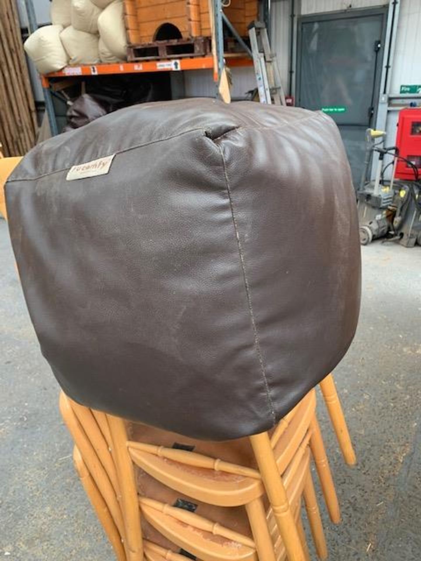 Ten rucomfy brown leatherette square beanbags approx. 400mm square - Image 2 of 2