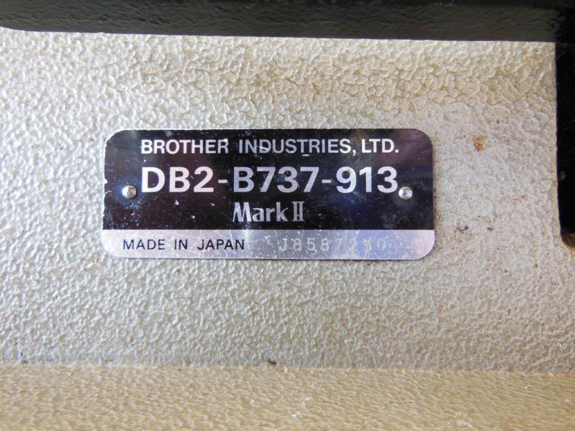 Brother DB2-B737-913 industrial flatbed sewing machine, three phase. NB: this item has no CE - Image 4 of 4