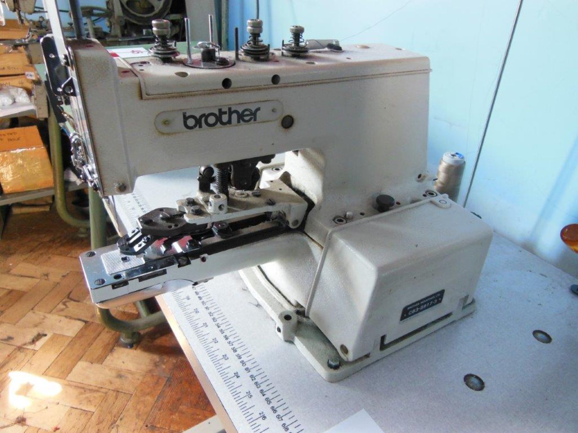 Brother CB3-B917-3 button sewing machine, single phase. NB: this item has no CE marking. The - Image 2 of 4