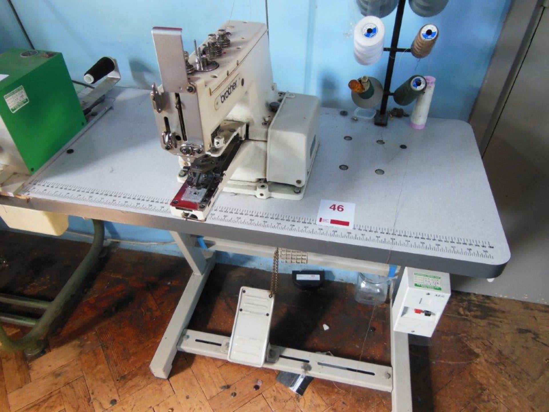 Brother CB3-B917-3 button sewing machine, single phase. NB: this item has no CE marking. The