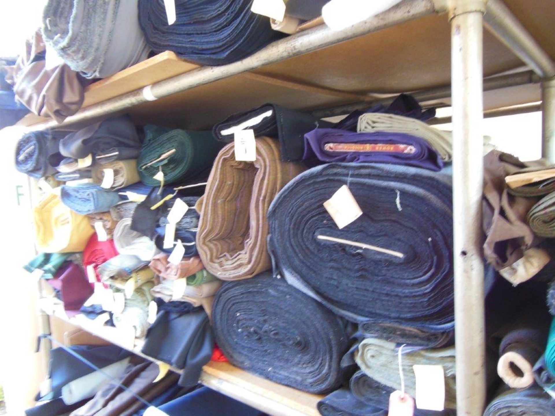 Large quantity of assorted fabrics including tweed, wool and cotton, in 3 bay steel keyway rack - Image 6 of 6