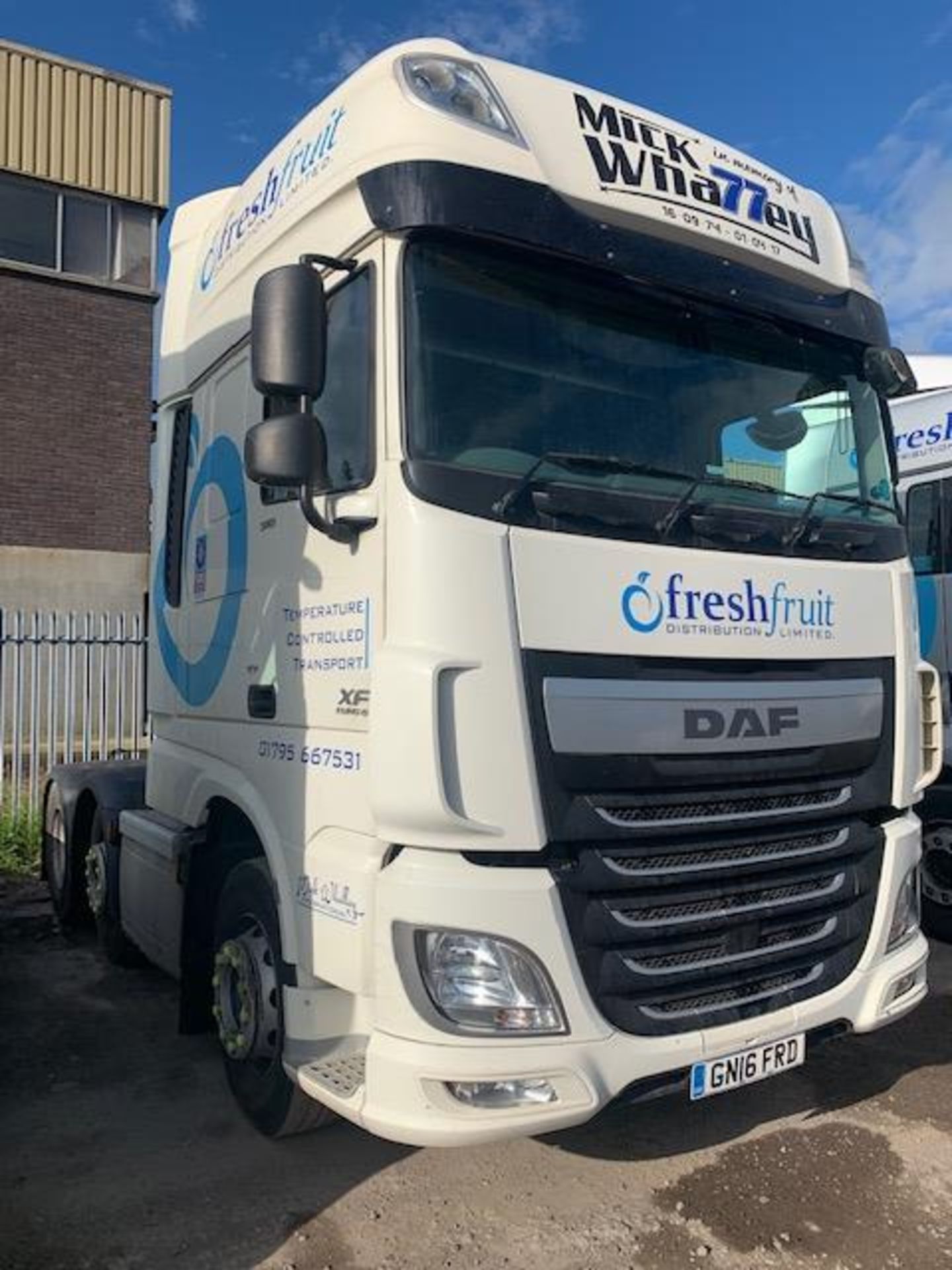 DAF XF510 Euro 6 6x2 44,000Kg Tractor Unit complete with twin berth Registration No. GN16 FRD... - Image 3 of 15