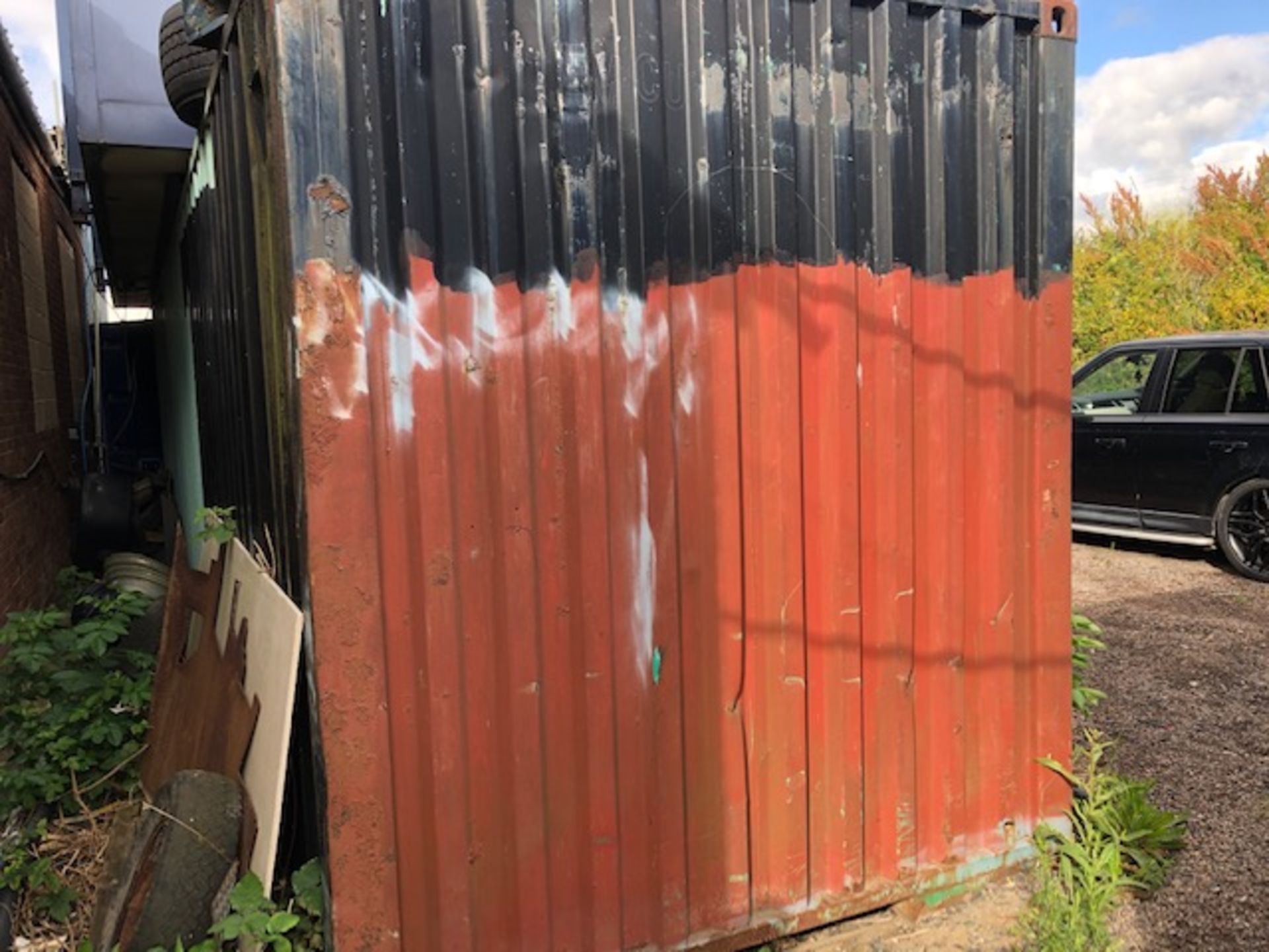 40' x 8' shipping container c/w contents NB A work Method Statement and Risk Assessment must be - Image 3 of 4