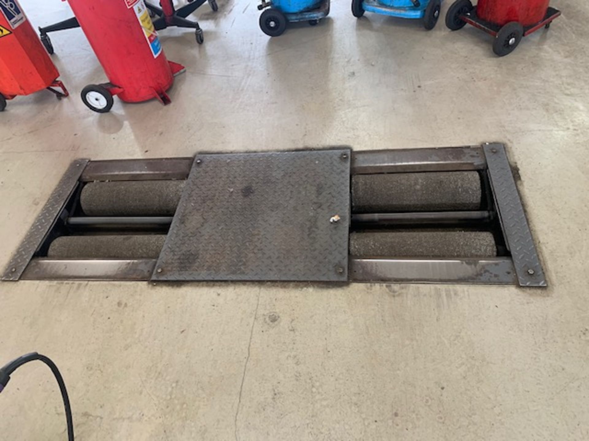 ICD rolling road break tester c/w rolling road NB Hole will need to be filled and made good by - Image 3 of 3