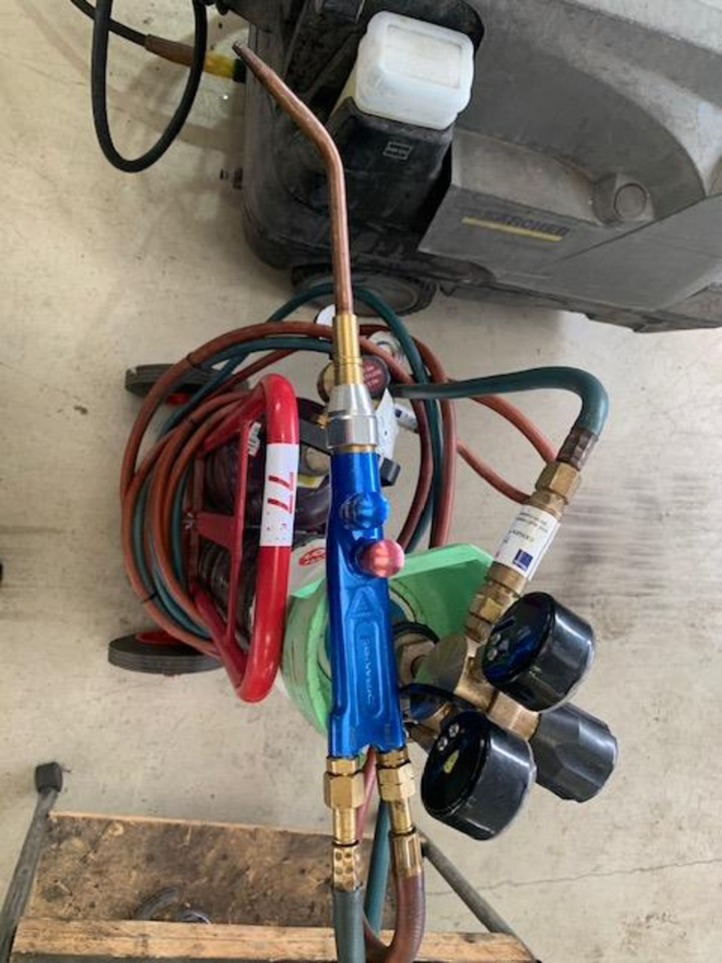 Oxyacetylene torch set c/w bottle trolley (excludes bottle) - Image 2 of 3