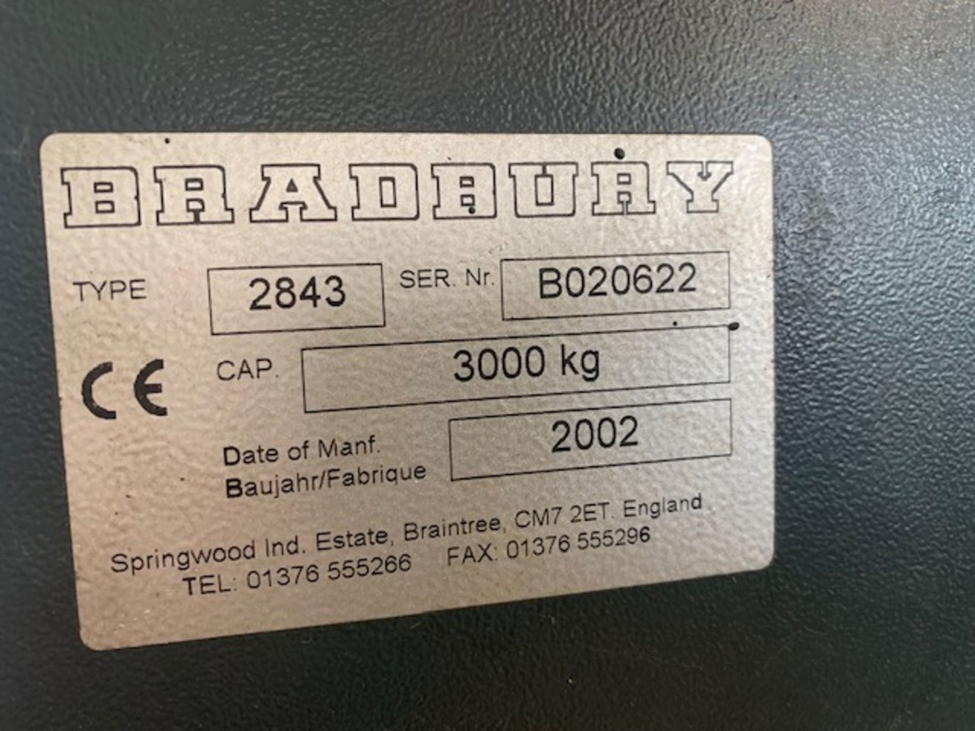 Bradbury 2-post vehicle lift 3000kg Type 2843 Serial No. 8020622 (2002). NB: This item has no record - Image 4 of 4