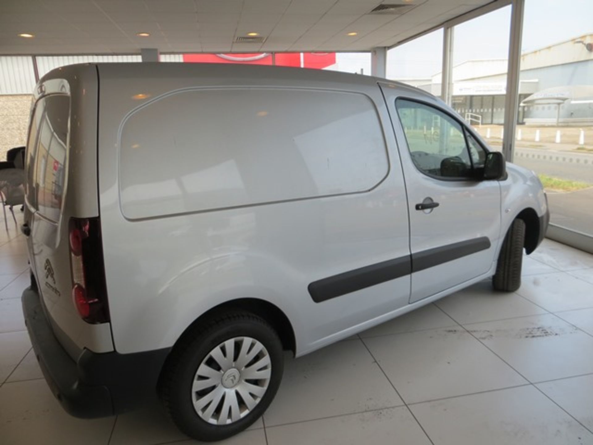 Citroen Berlingo 625 Enterprise Blu diesel SWB panel van matallic silver Air conditioning and Sat - Bild 4 aus 7