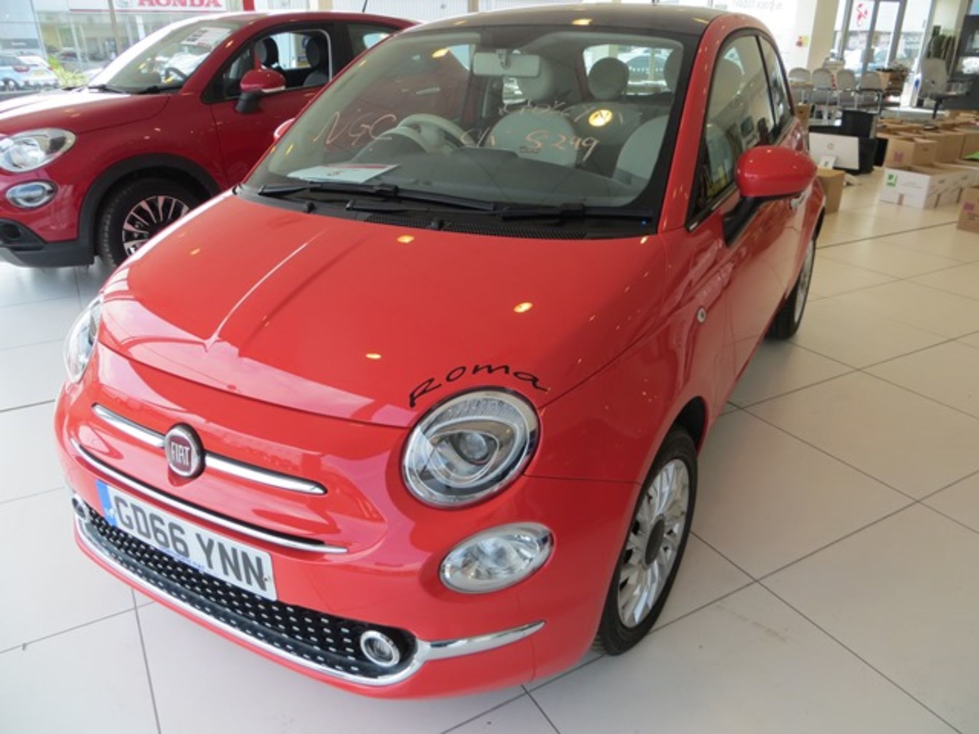 Fiat 500 1.2 8v Lounge - Roma pack, manual petrol 3 door hatchback, Metallic Glam Coral, Air