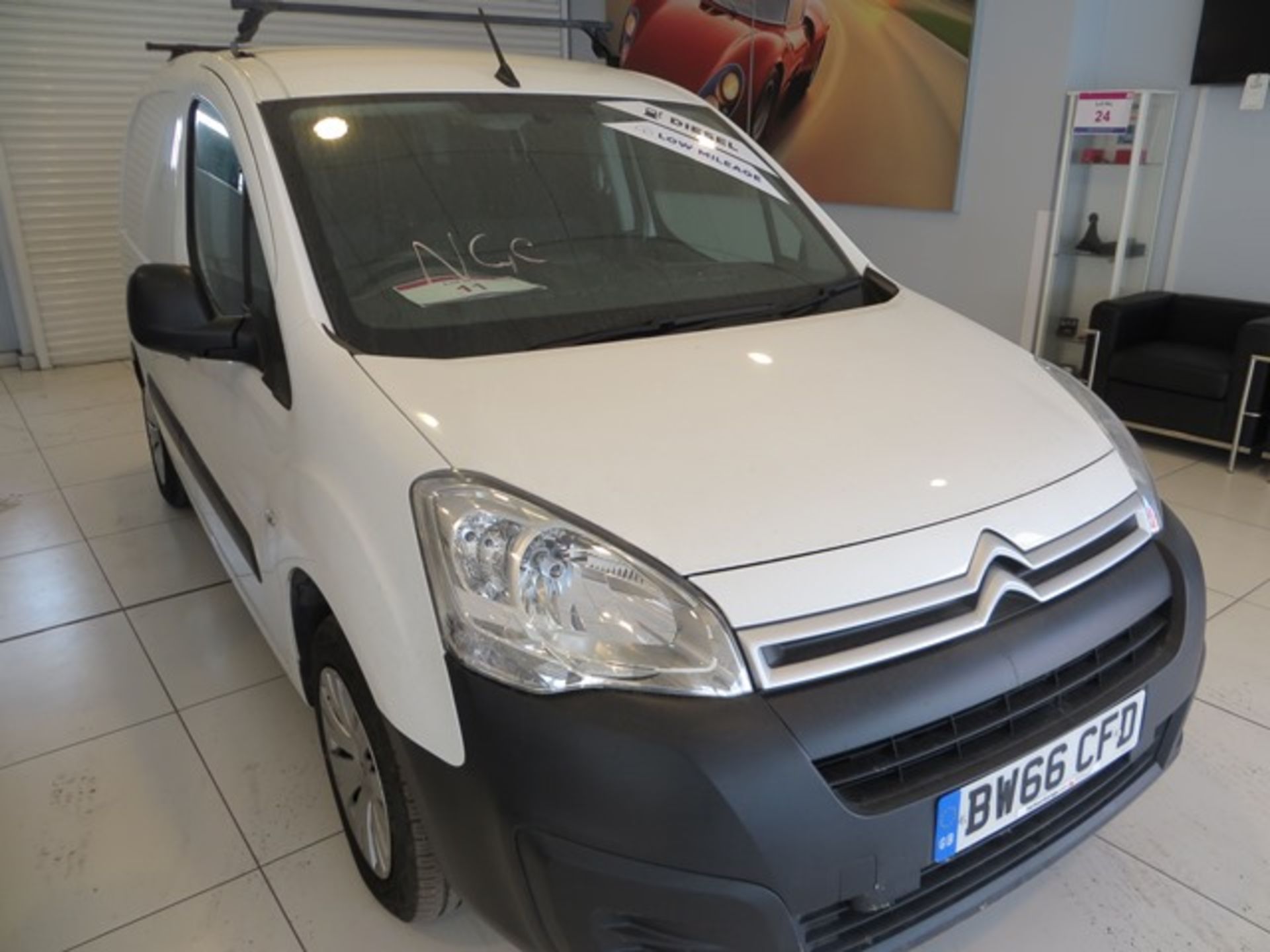 Citroen Berlingo 625 Enterprise Blu diesel SWB panel van white air conditioning and Sat Nav Reg No