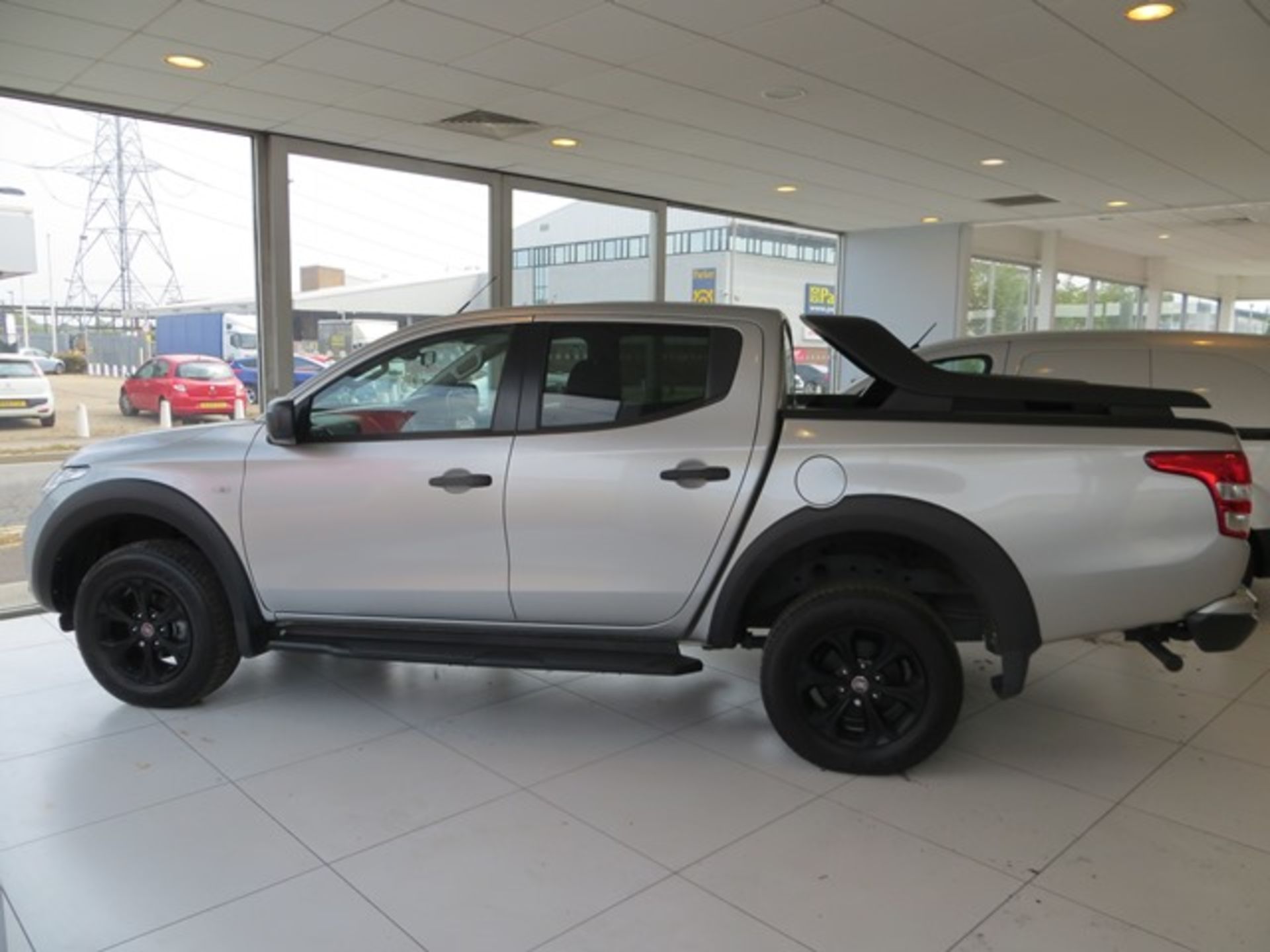 Fiat Full Back Cross 2.4 D Double Cab diesel pick up 4X4 Metallic Silver 'Leather interior 17 inch