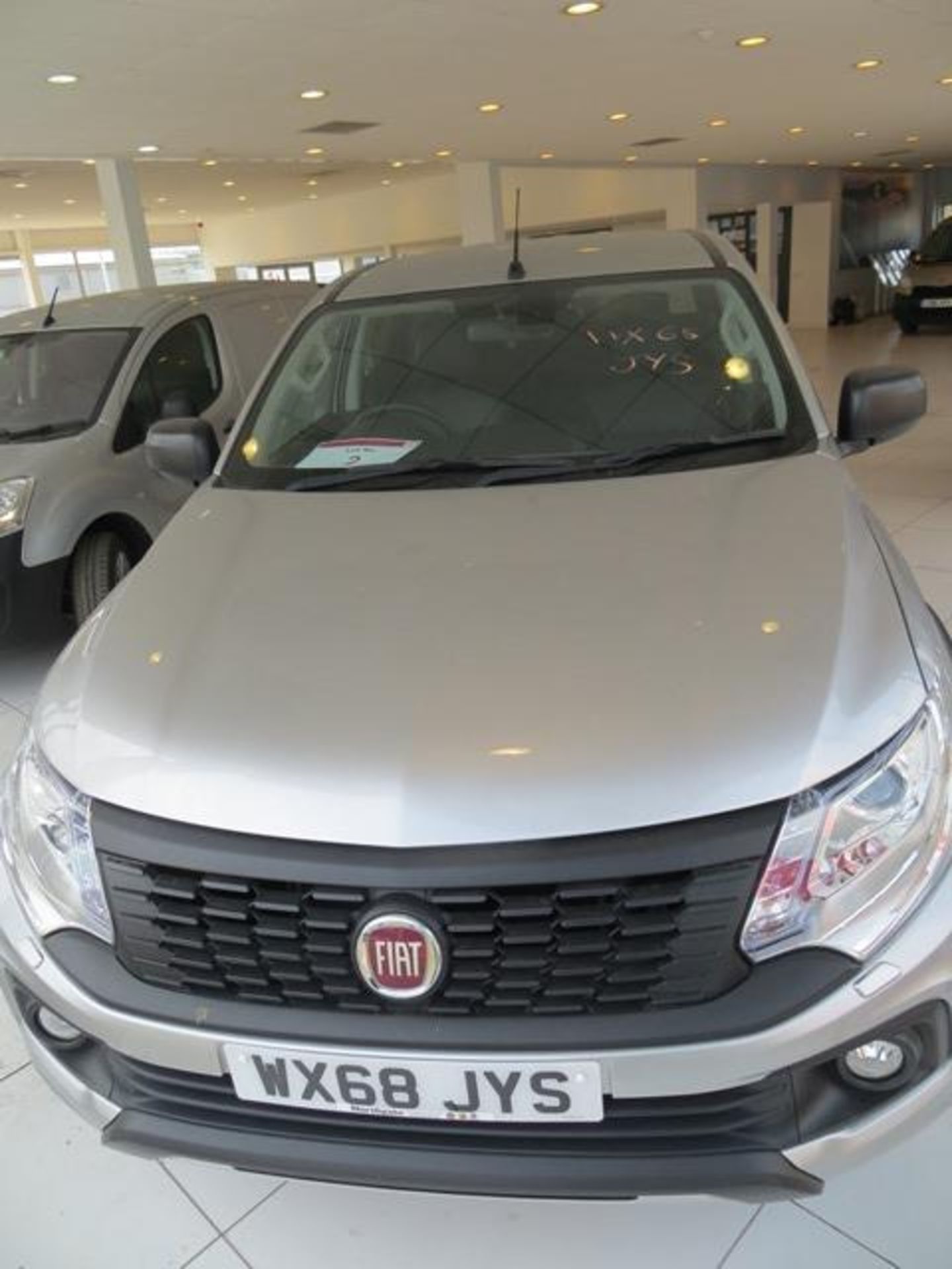 Fiat Full Back Cross 2.4 D Double Cab diesel pick up 4X4 Metallic Silver 'Leather interior 17 inch - Image 7 of 10