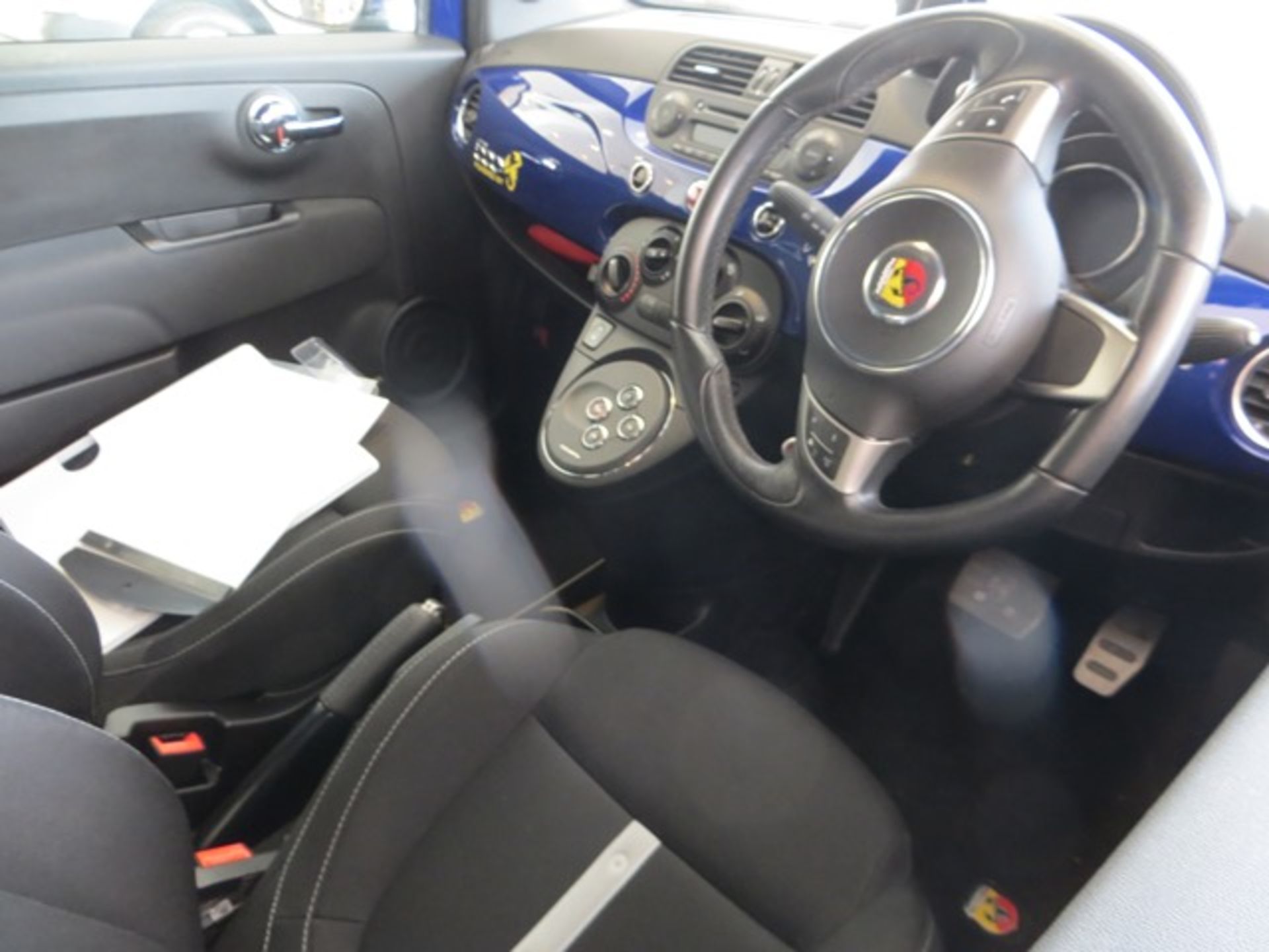 Fiat Abarth 595 1.4 T jet metallic blue Auto petrol 3 door hatchback, Alloy wheels,front fogs, air - Image 5 of 8