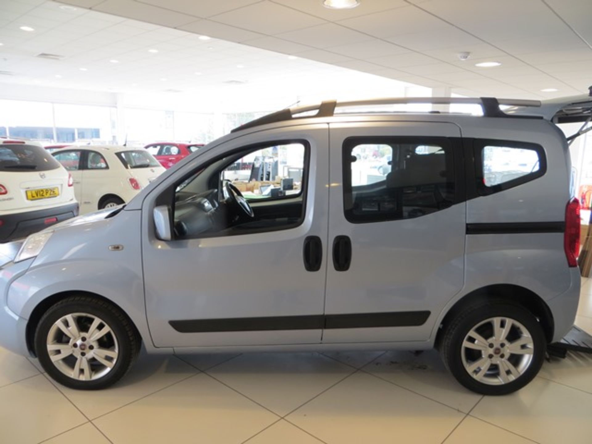 Fiat Qubo with Sirus drive / passenger from wheel chair conversion Dynamic Multijet diesel auto - Image 3 of 11