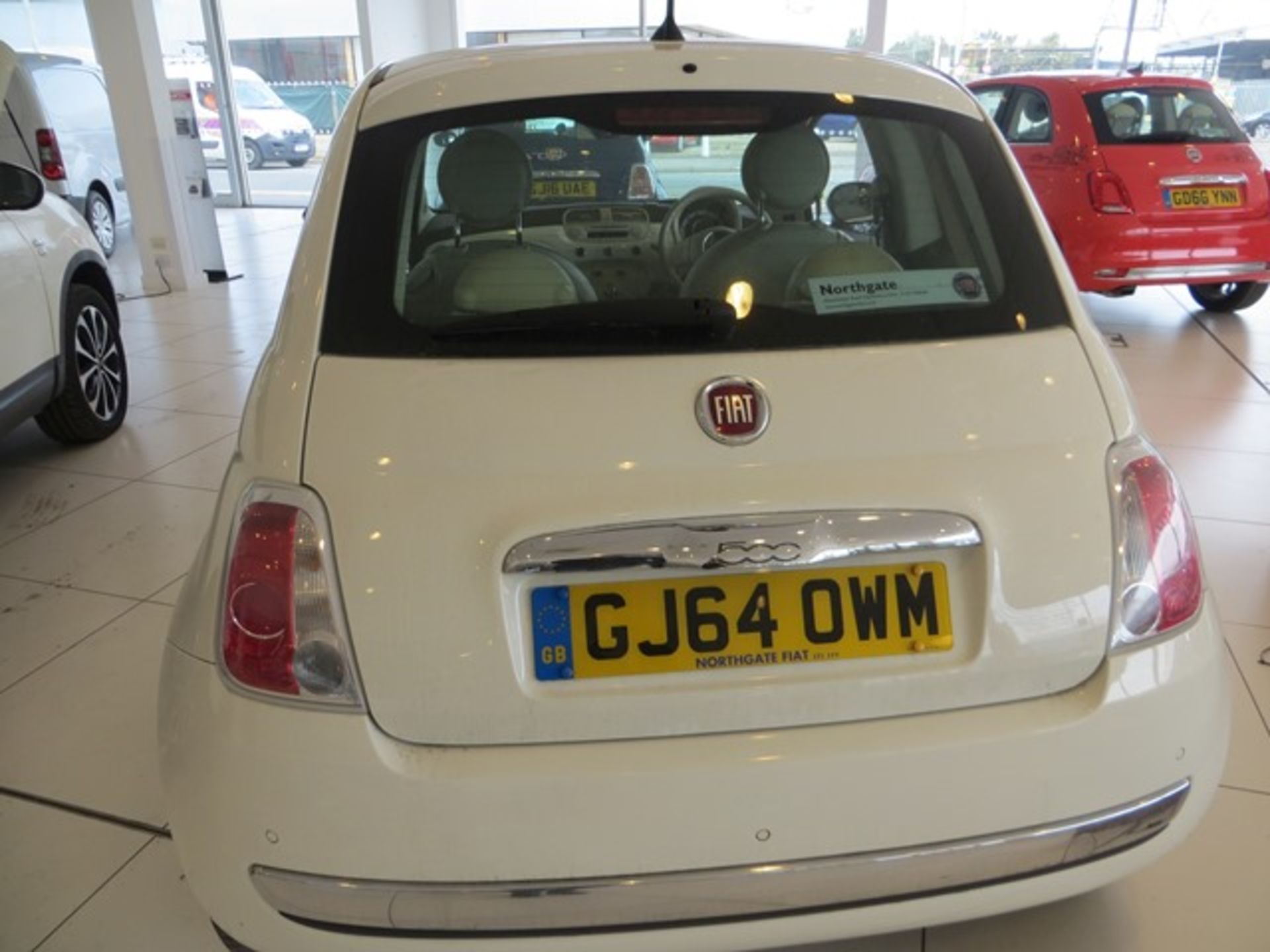 Fiat 500 twinair lounge petrol Auto 3 door hatchback, white, Air conditioning, alloy wheels, fixed - Image 4 of 7