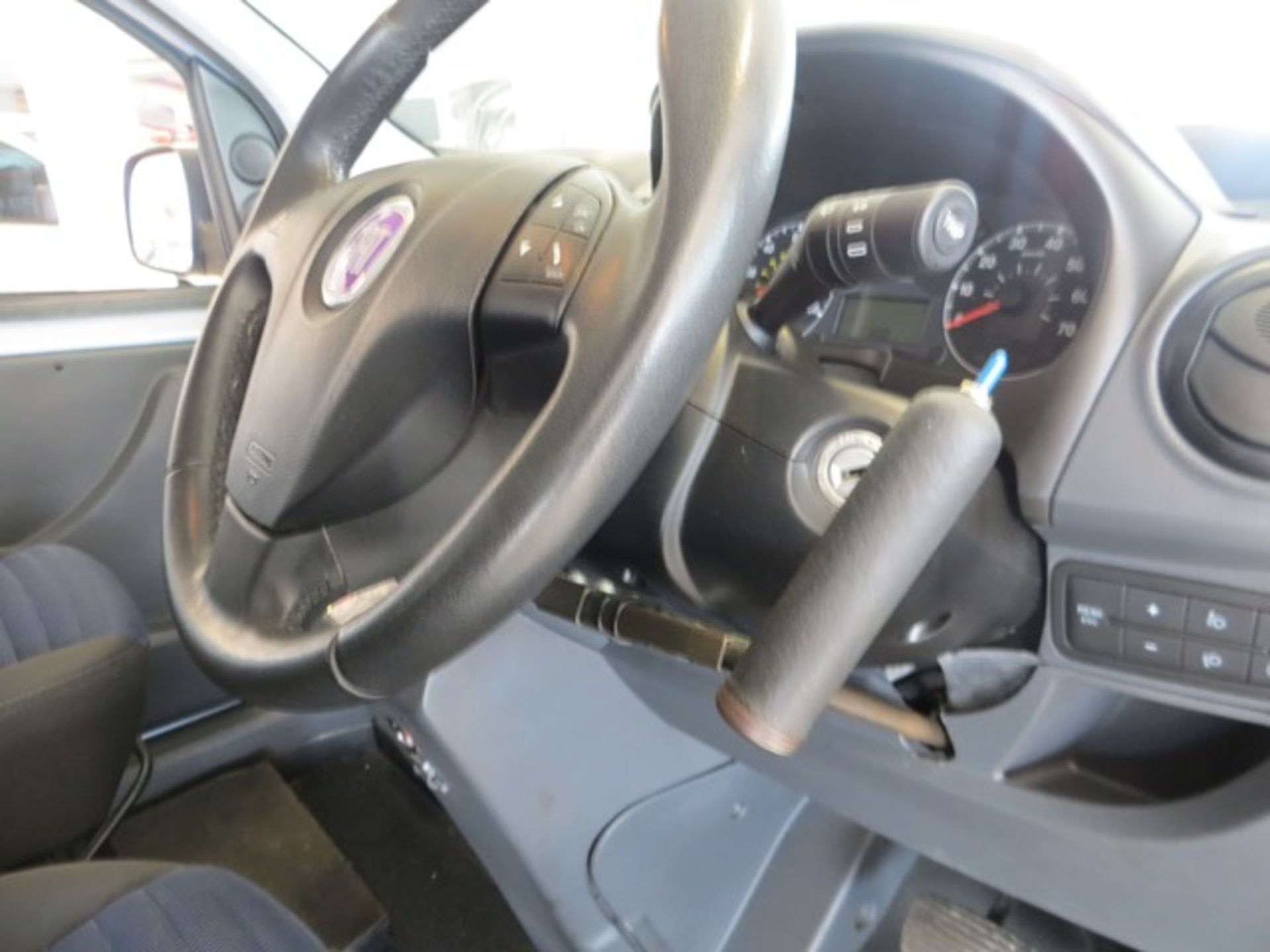 Fiat Qubo with Sirus drive / passenger from wheel chair conversion Dynamic Multijet diesel auto - Image 10 of 11
