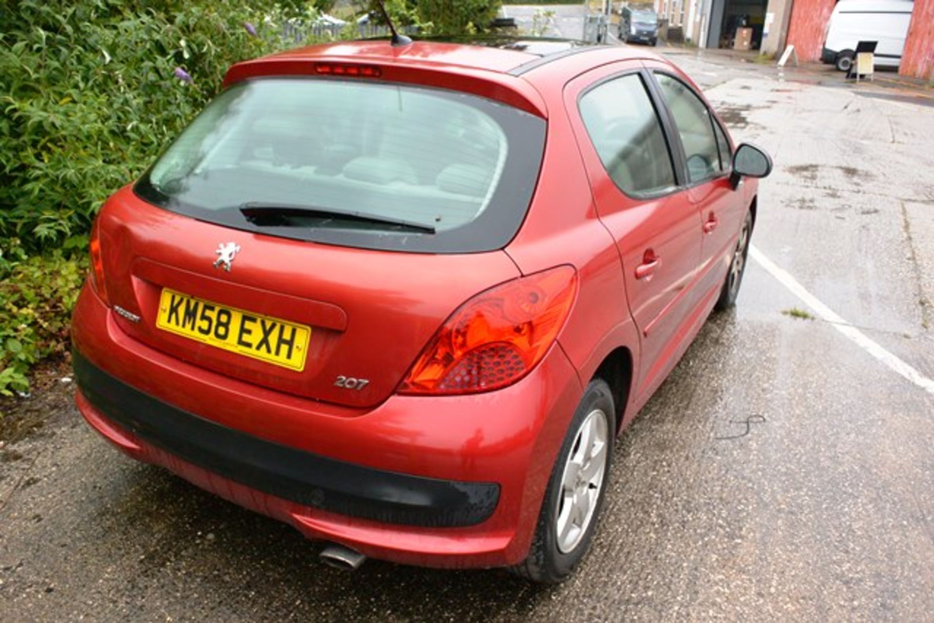 Peugeot 207, reg no: KM58 EXH, mileage: 78,957, MOT: t.b.c., panoramic roof (please note: spares - Image 4 of 5