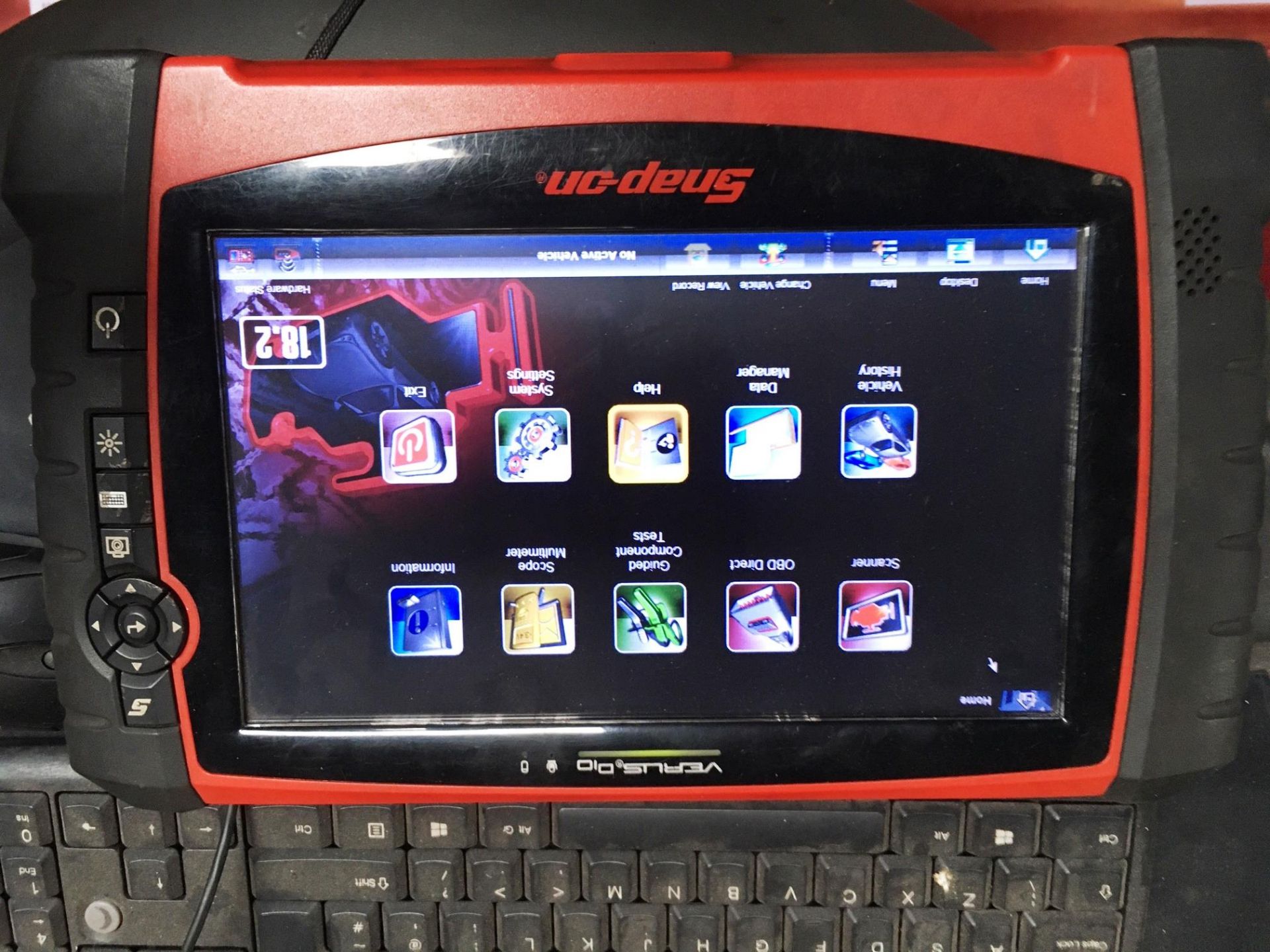 Snap On Verus Pro, model EEHD301-6 diagnostic touch screen tablet, with Snap EESM 300 scan module, - Image 4 of 4