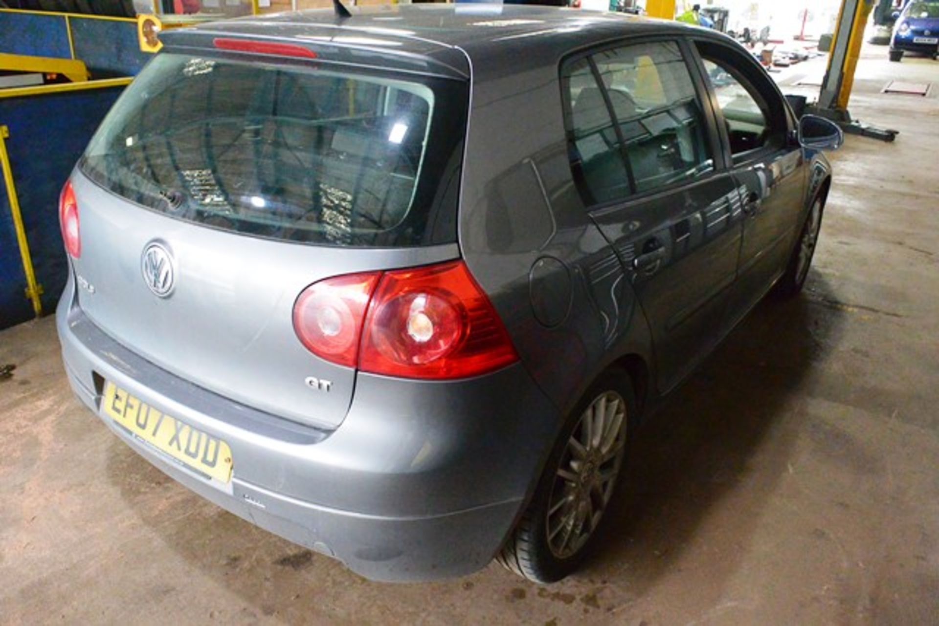 VW Golf GT 5 door hatchback, reg no: EF07 XDD (2007),MOT: not valid, recorded mileage: 183,012 ( - Image 6 of 10