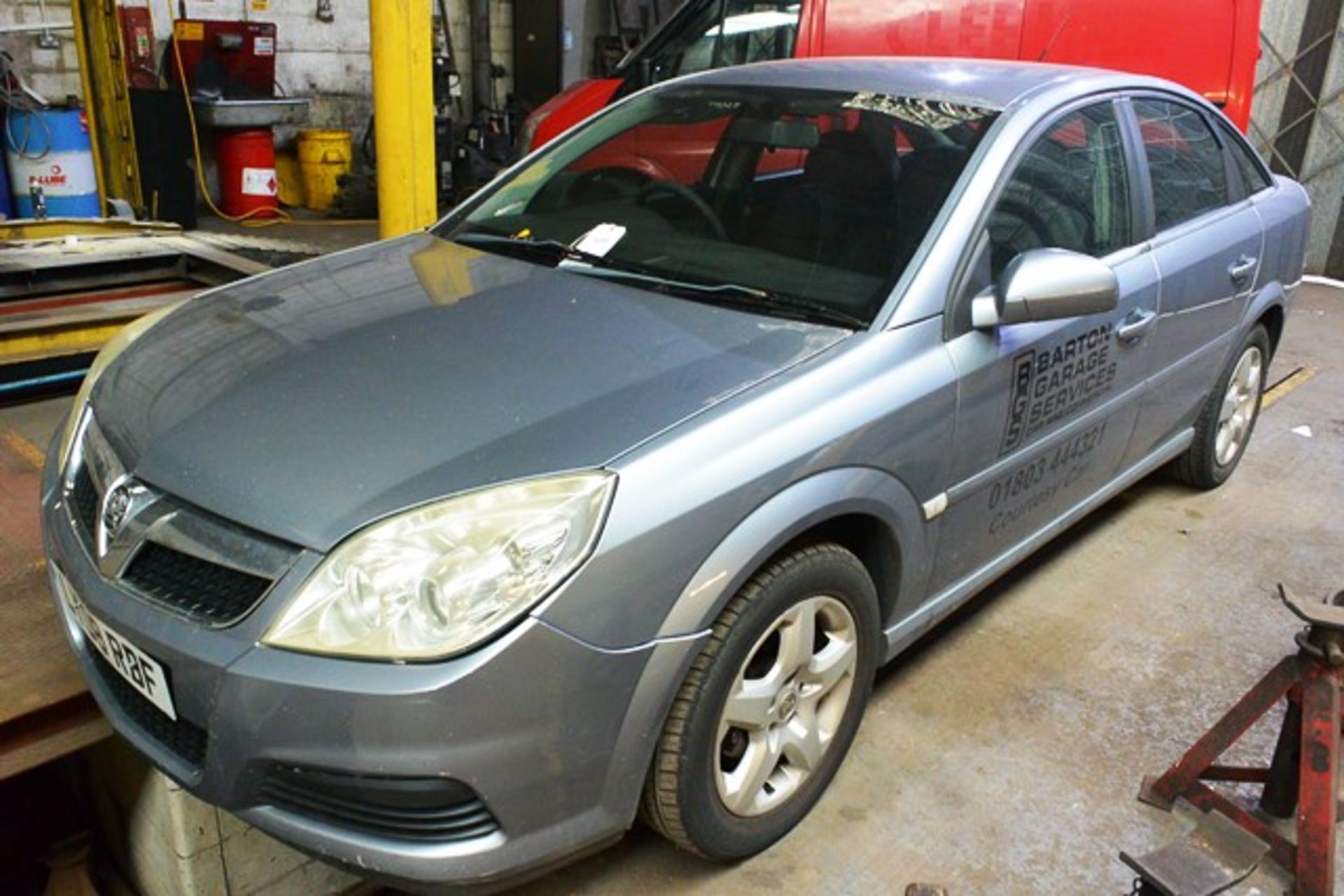 Vauxhall Vectra 1.9 CDTi 5 door hatchback, reg no: LY08 RBF), MOT: 22/01/2021 , recorded mileage: - Image 5 of 7