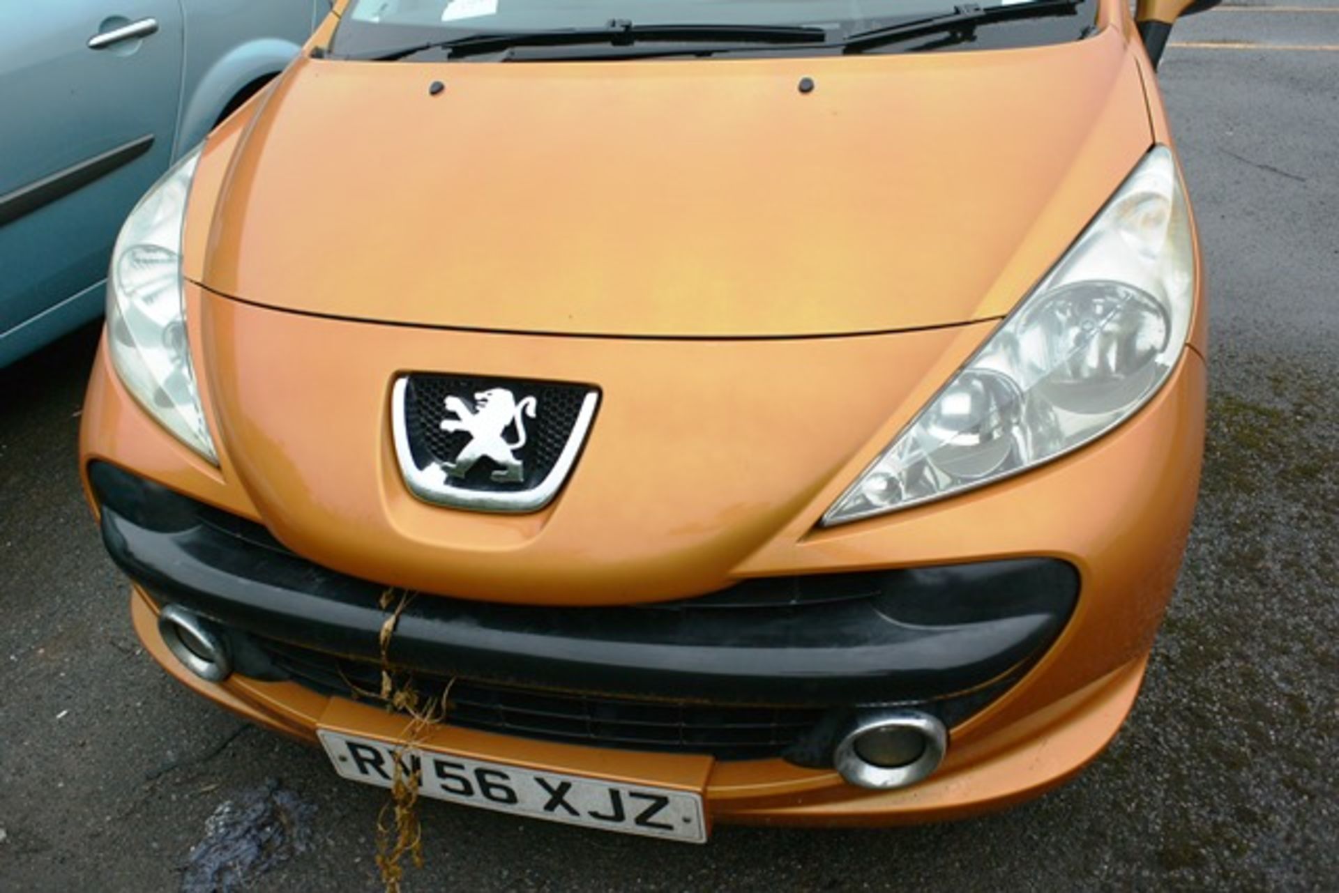 Peugeot 207 1.6 petrol 3 door hatchback, reg no: RV56 XJZ (2006), MOT: 10/09/2020, recorded mileage: - Image 2 of 5