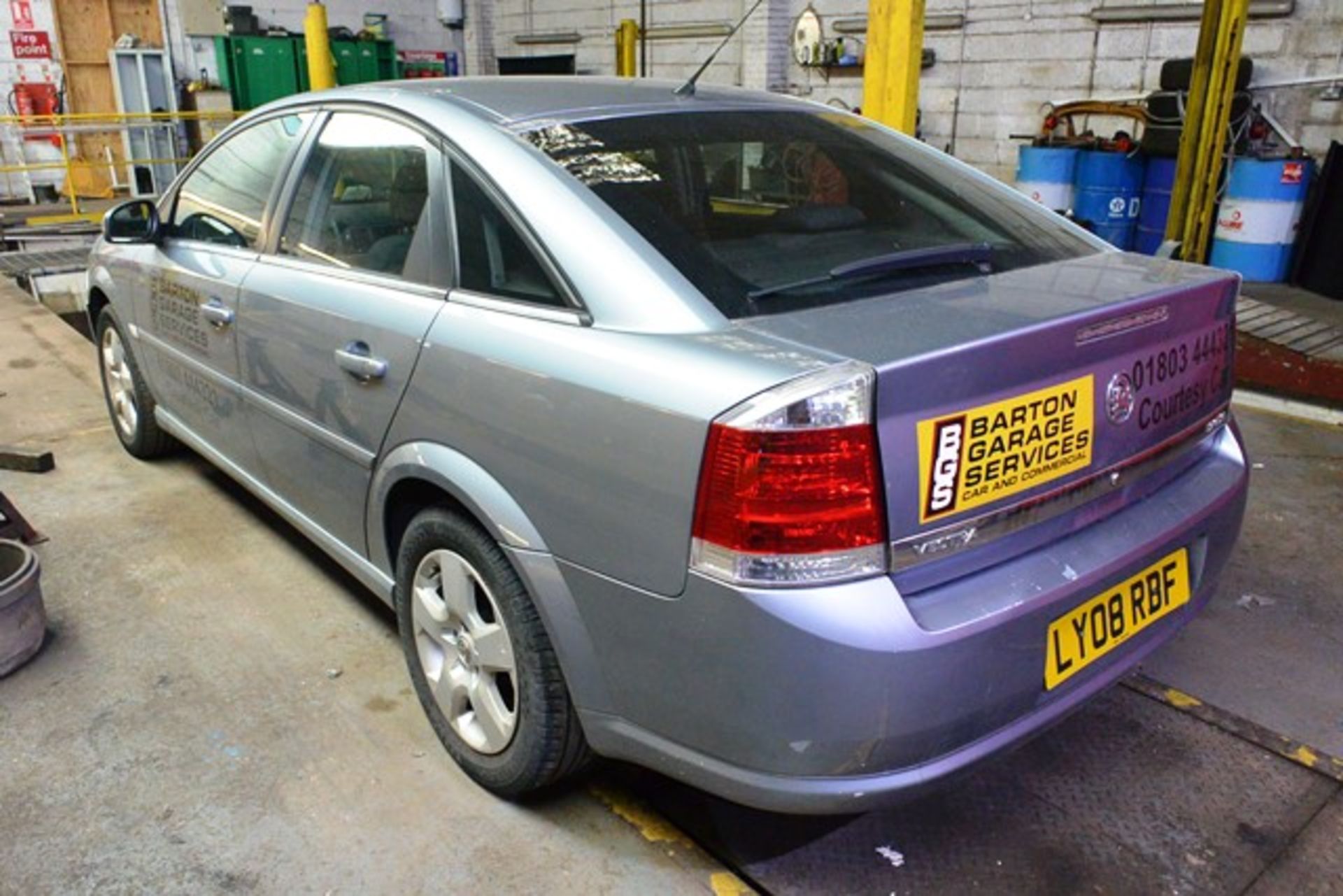 Vauxhall Vectra 1.9 CDTi 5 door hatchback, reg no: LY08 RBF), MOT: 22/01/2021 , recorded mileage: - Image 2 of 7